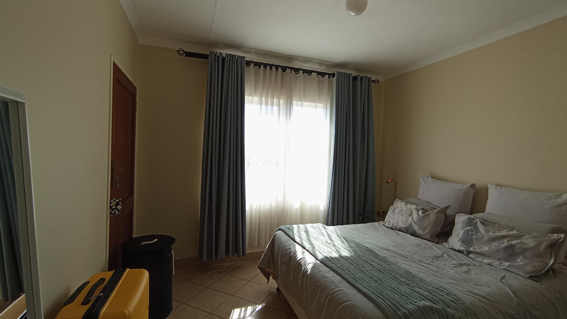 Bed Room 2 - 13 square meters of property in Annlin