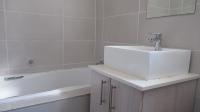 Bathroom 1 - 6 square meters of property in Bryanston