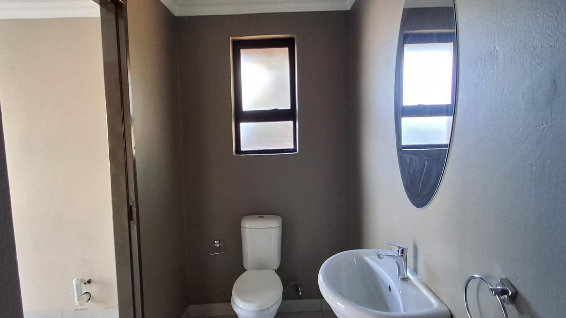 Bathroom 3+ of property in Helderkruin
