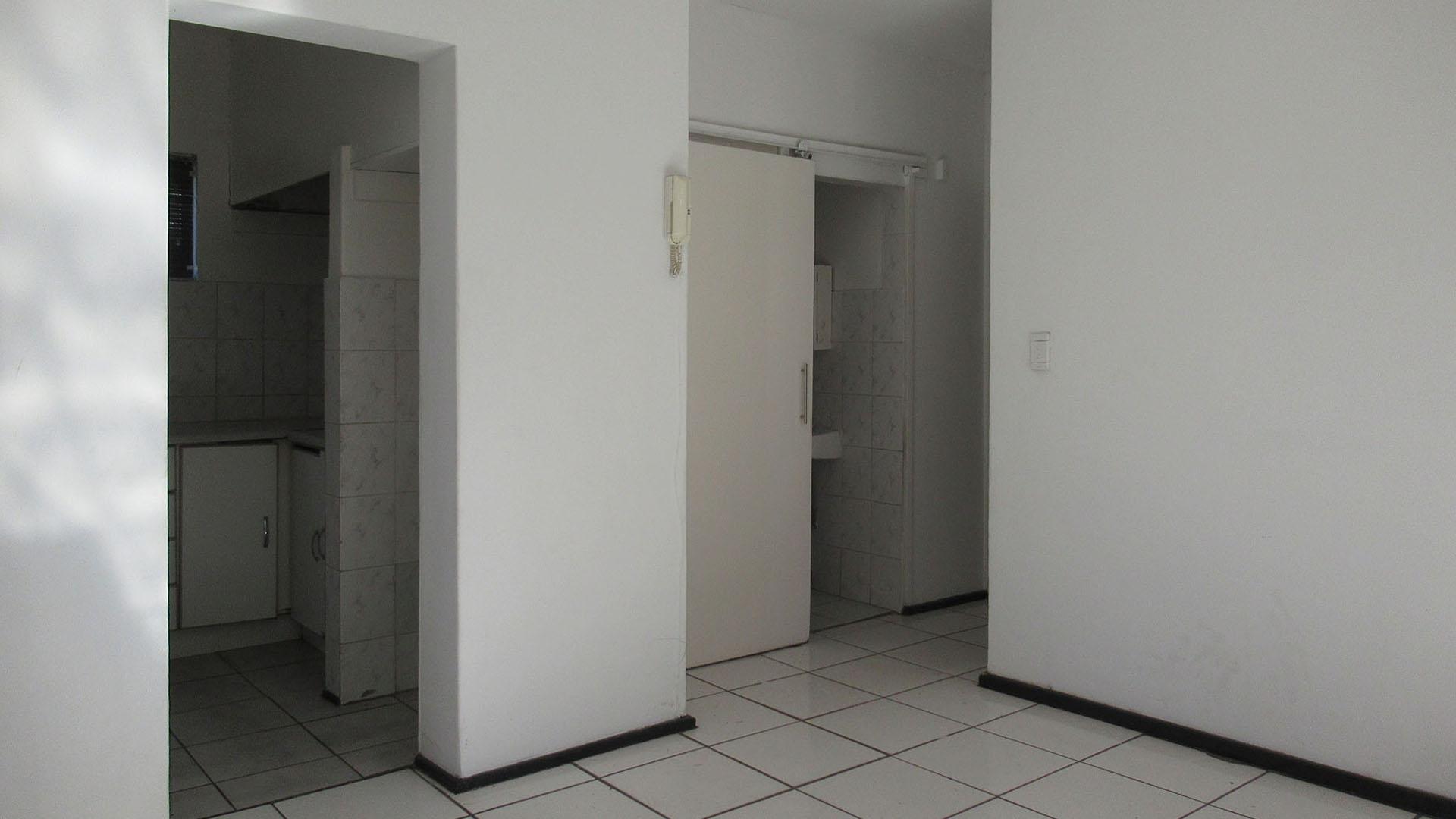 Lounges - 16 square meters of property in Winchester Hills