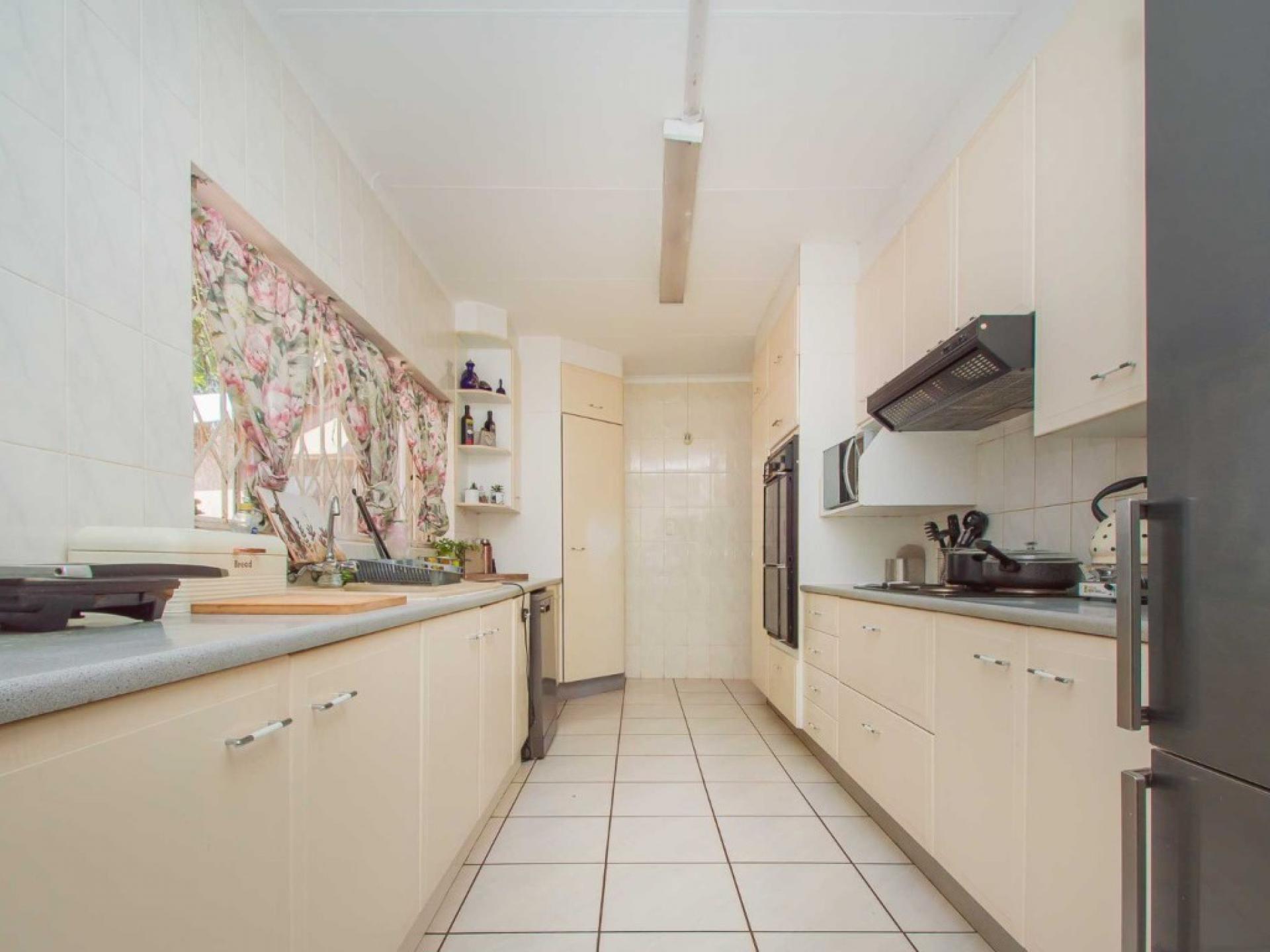  of property in Wilropark