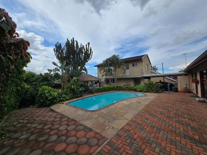 3 Bedroom House for Sale For Sale in Queensburgh - MR715919