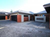Simplex for Sale for sale in Langenhoven Park