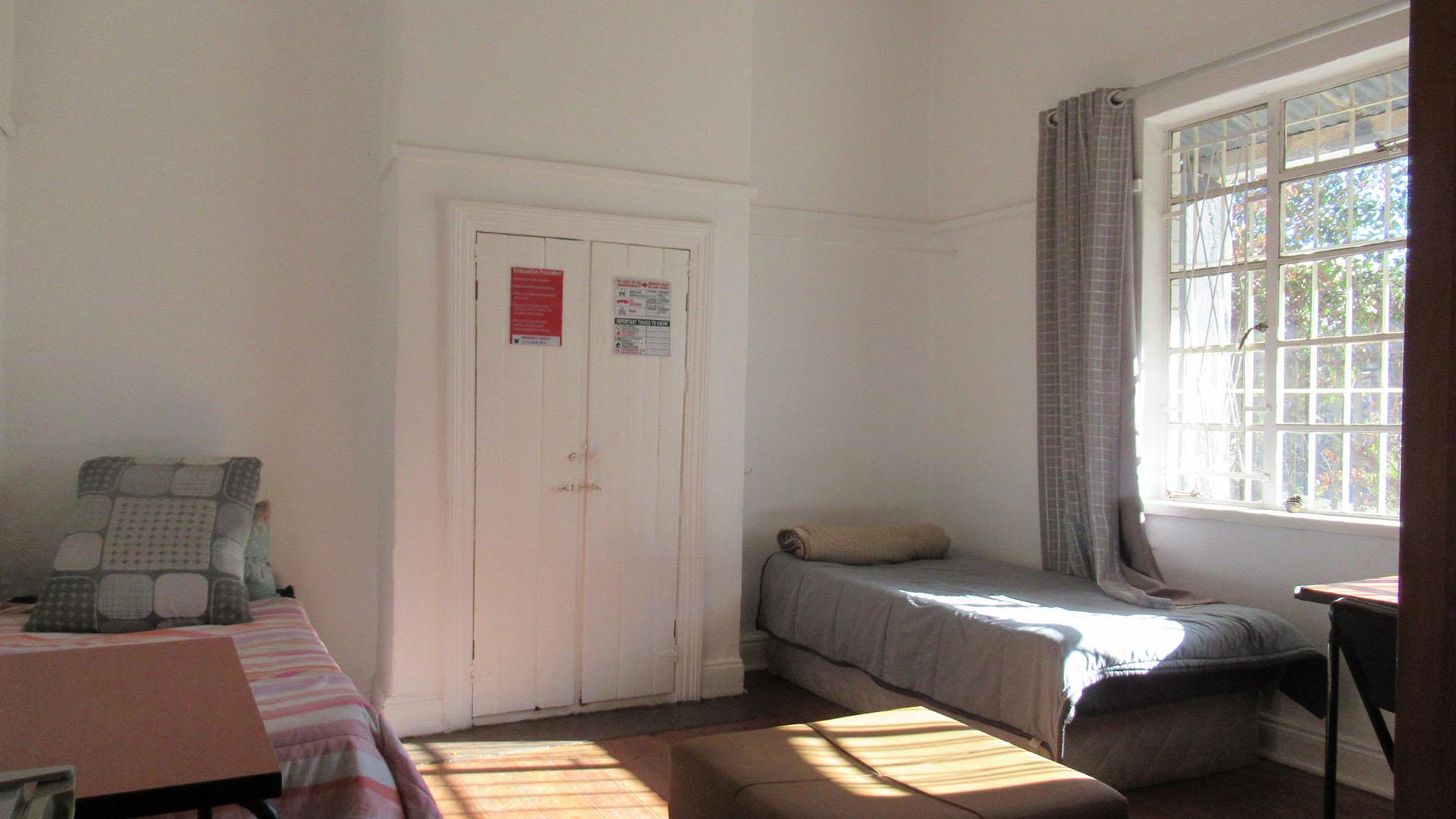 Bed Room 1 - 19 square meters of property in Brixton