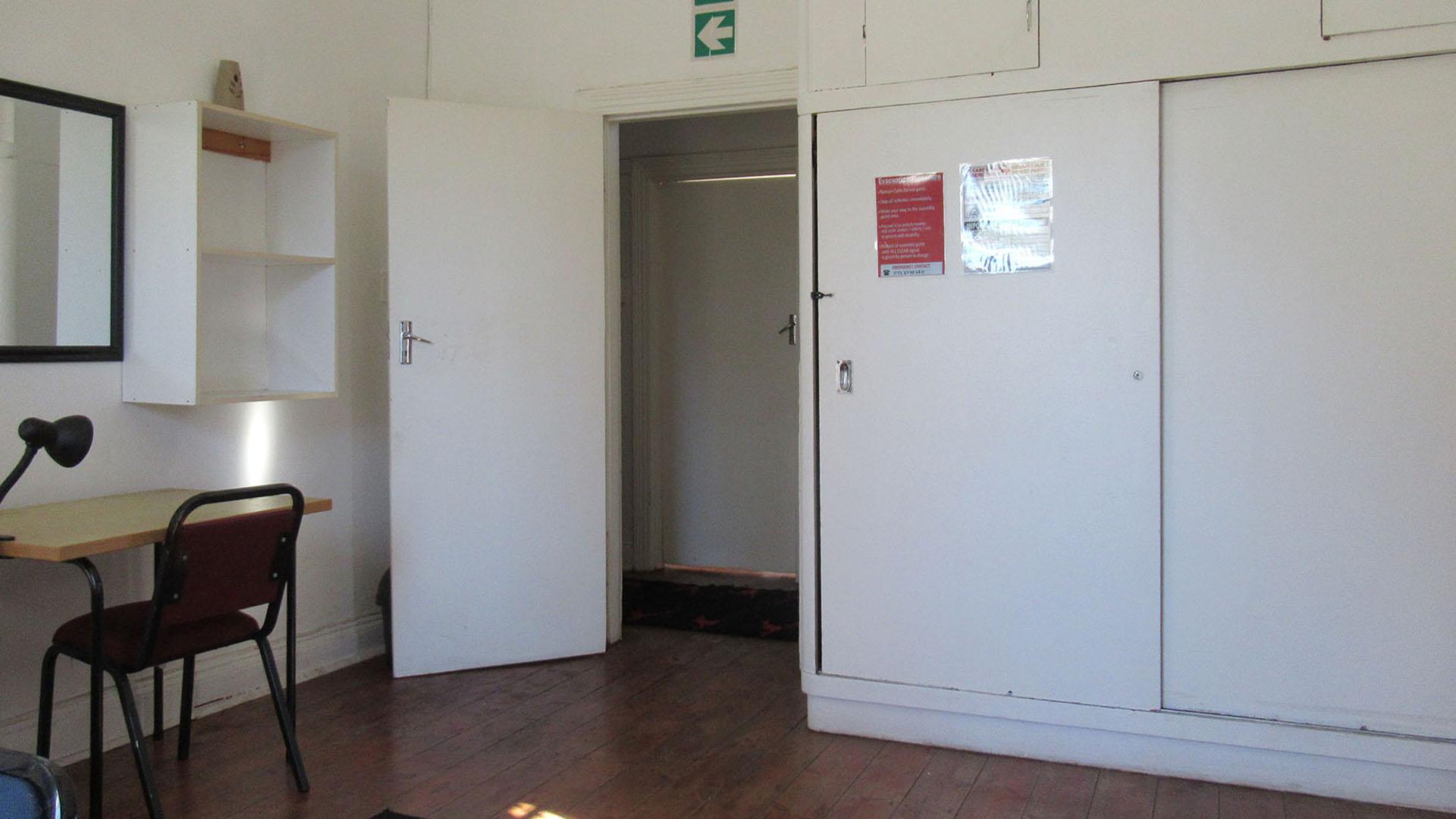 Bed Room 2 - 19 square meters of property in Brixton