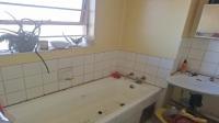 Bathroom 1 of property in Commercia