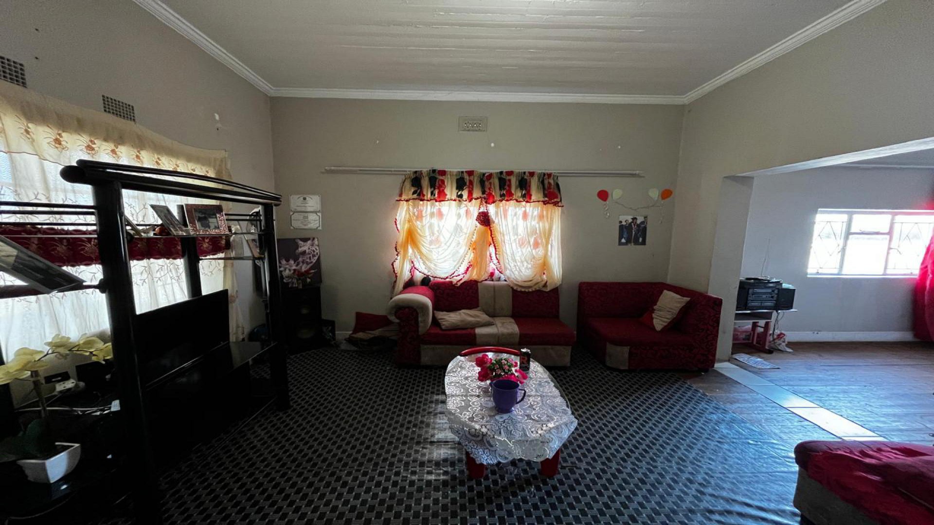 Lounges of property in Kimberley