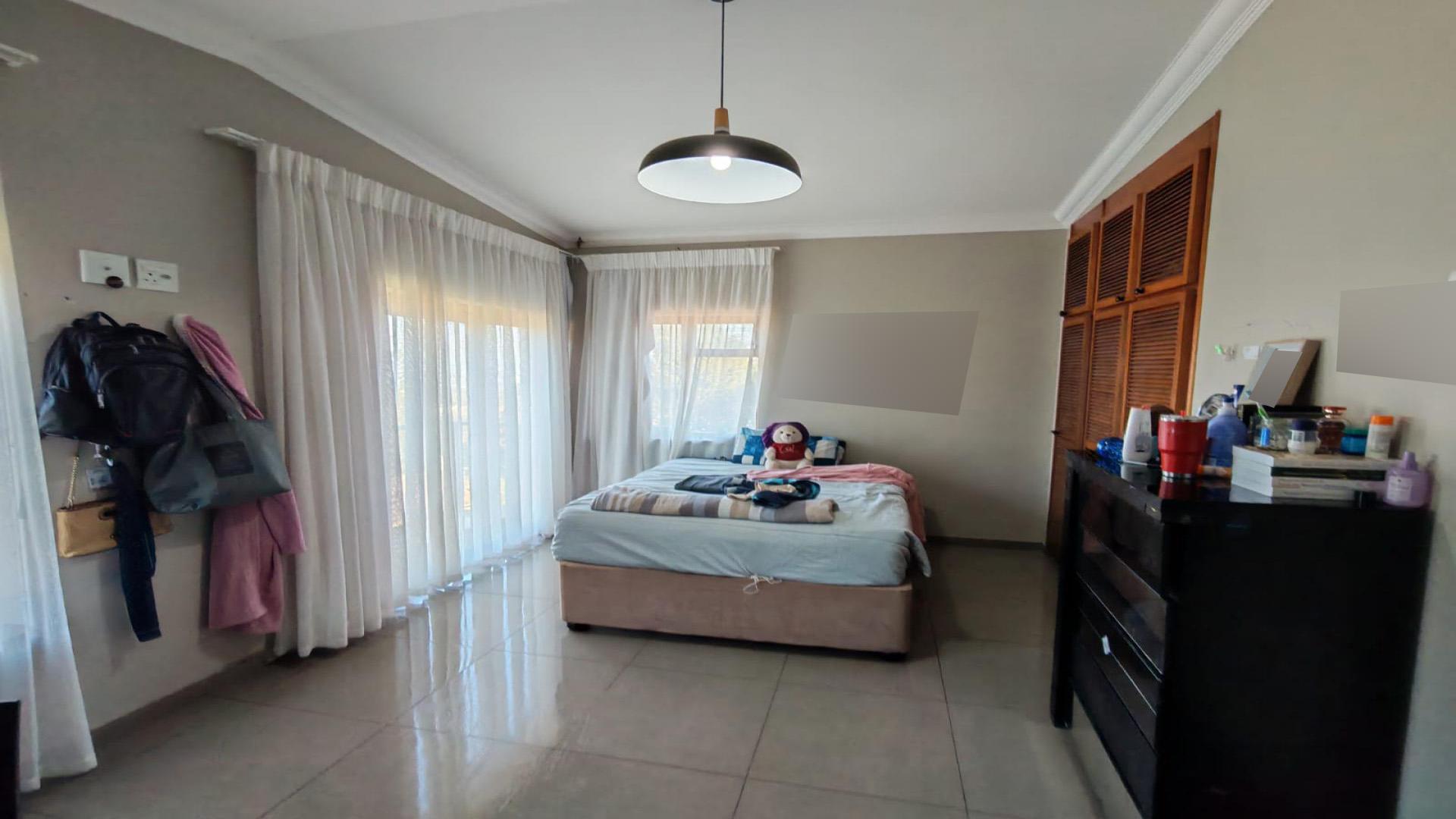 Bed Room 2 of property in Dawncliffe