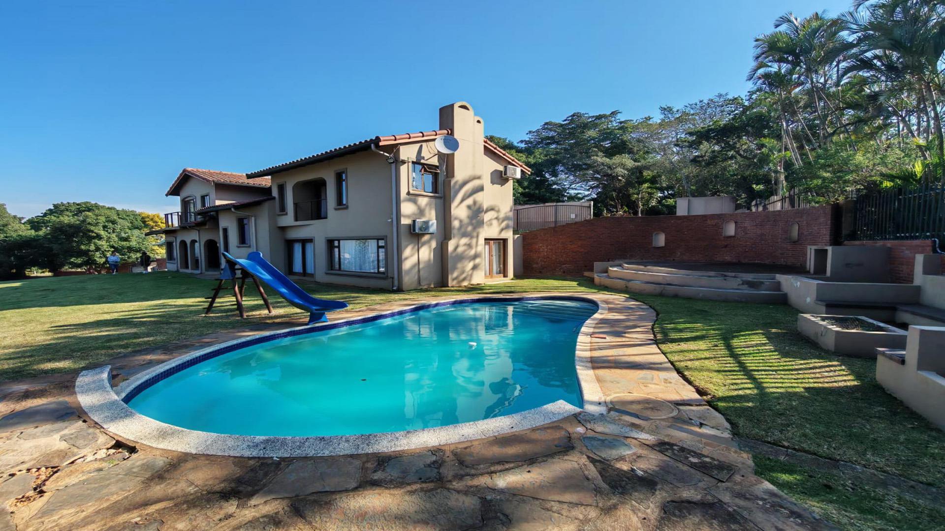 Swimming Pool of property in Dawncliffe