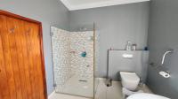 Bathroom 1 of property in Dawncliffe