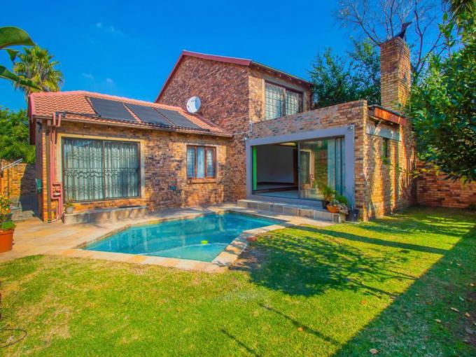 3 Bedroom Simplex for Sale For Sale in Randpark Ridge - MR716022
