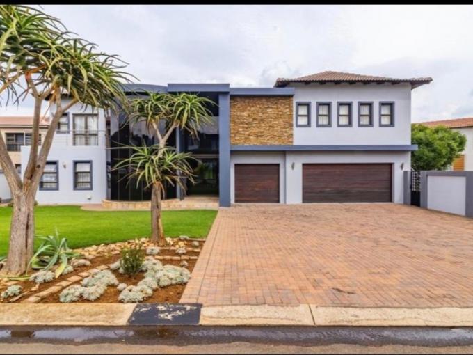 5 Bedroom House for Sale For Sale in Johannesburg Central - MR716025