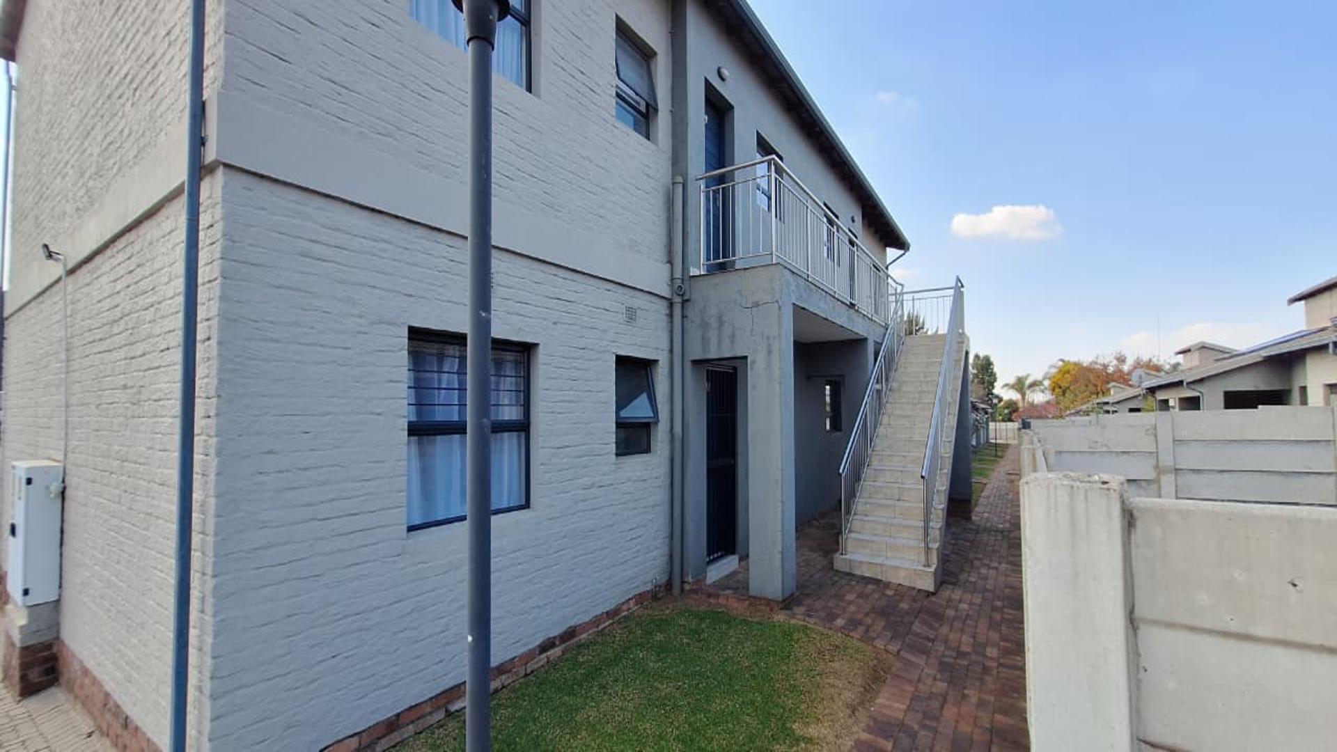 Front View of property in Benoni AH