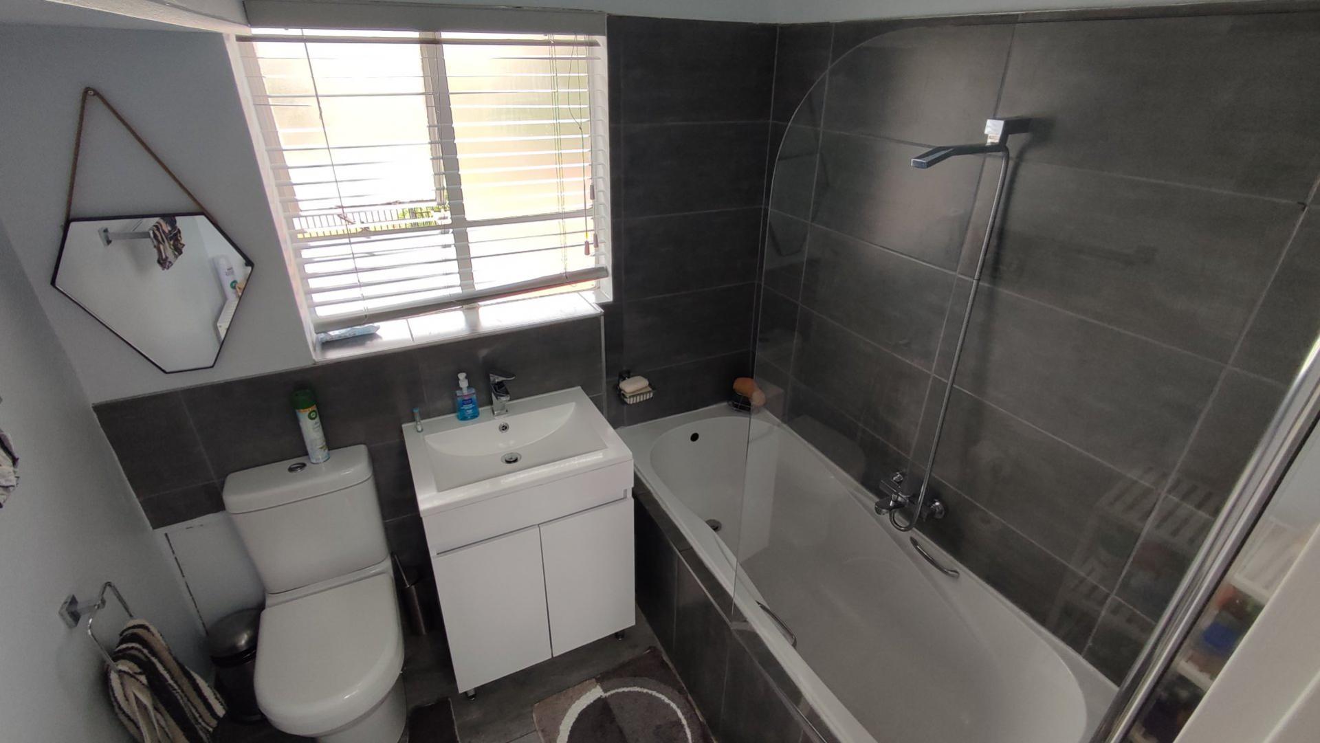  of property in Tamara Park