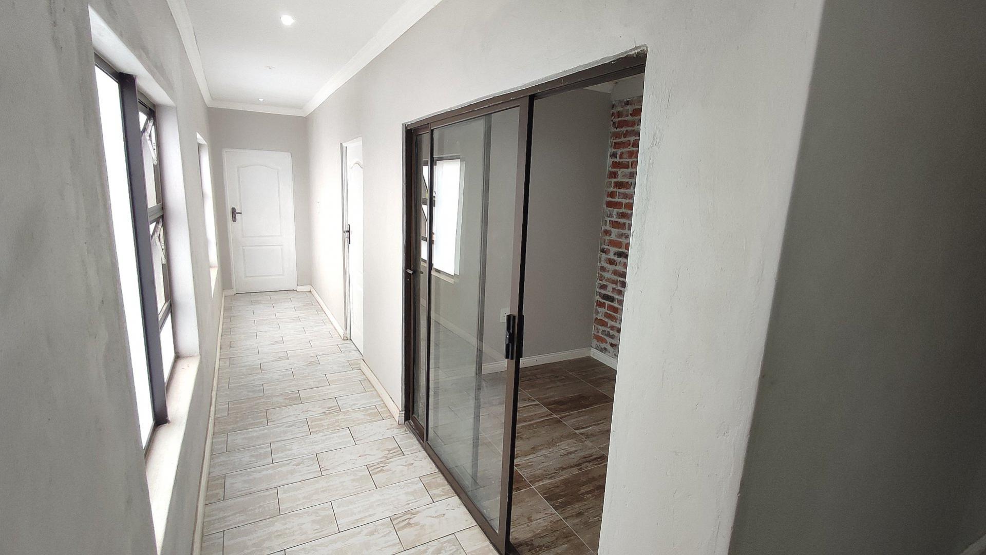  of property in Monavoni