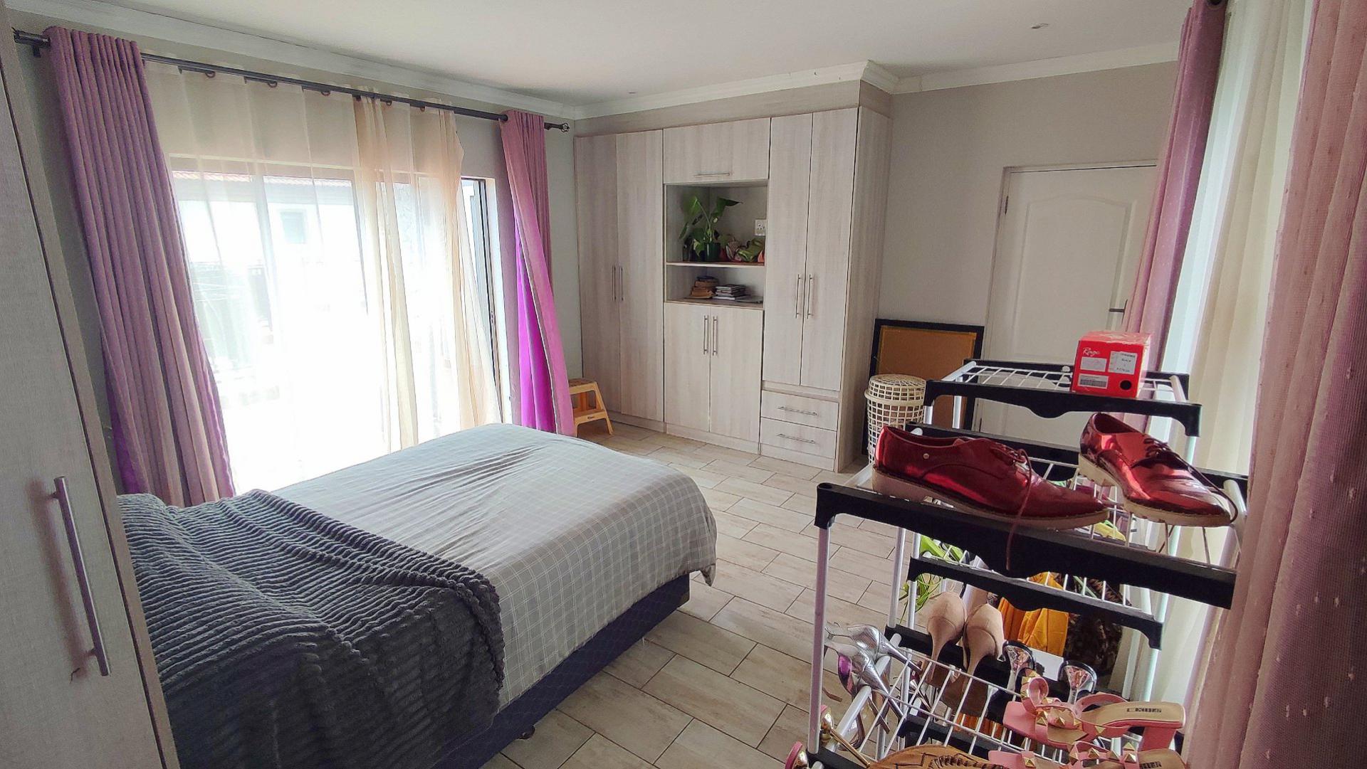  of property in Monavoni