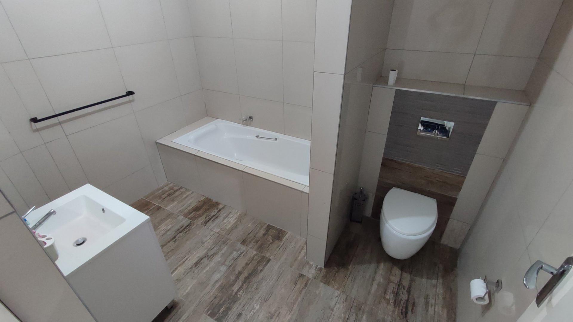  of property in Monavoni