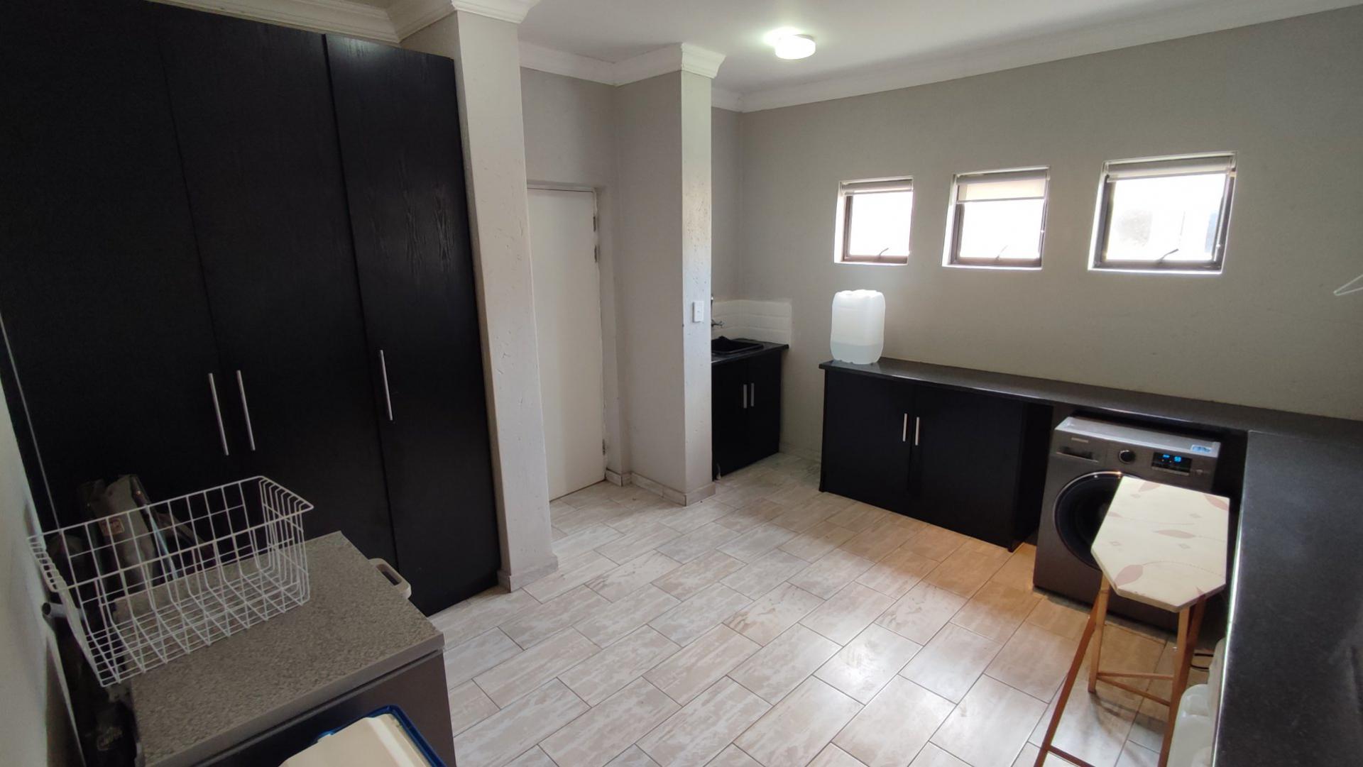  of property in Monavoni