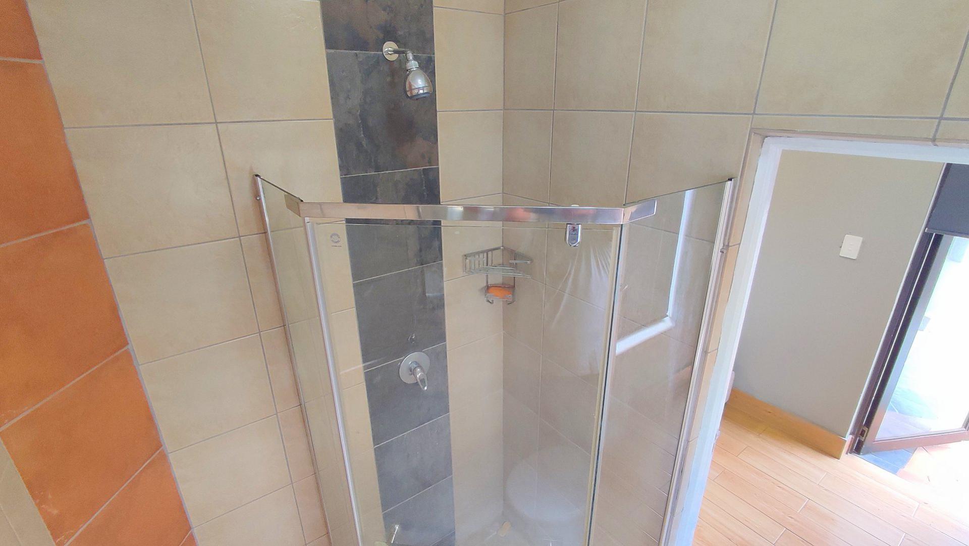  of property in Monavoni
