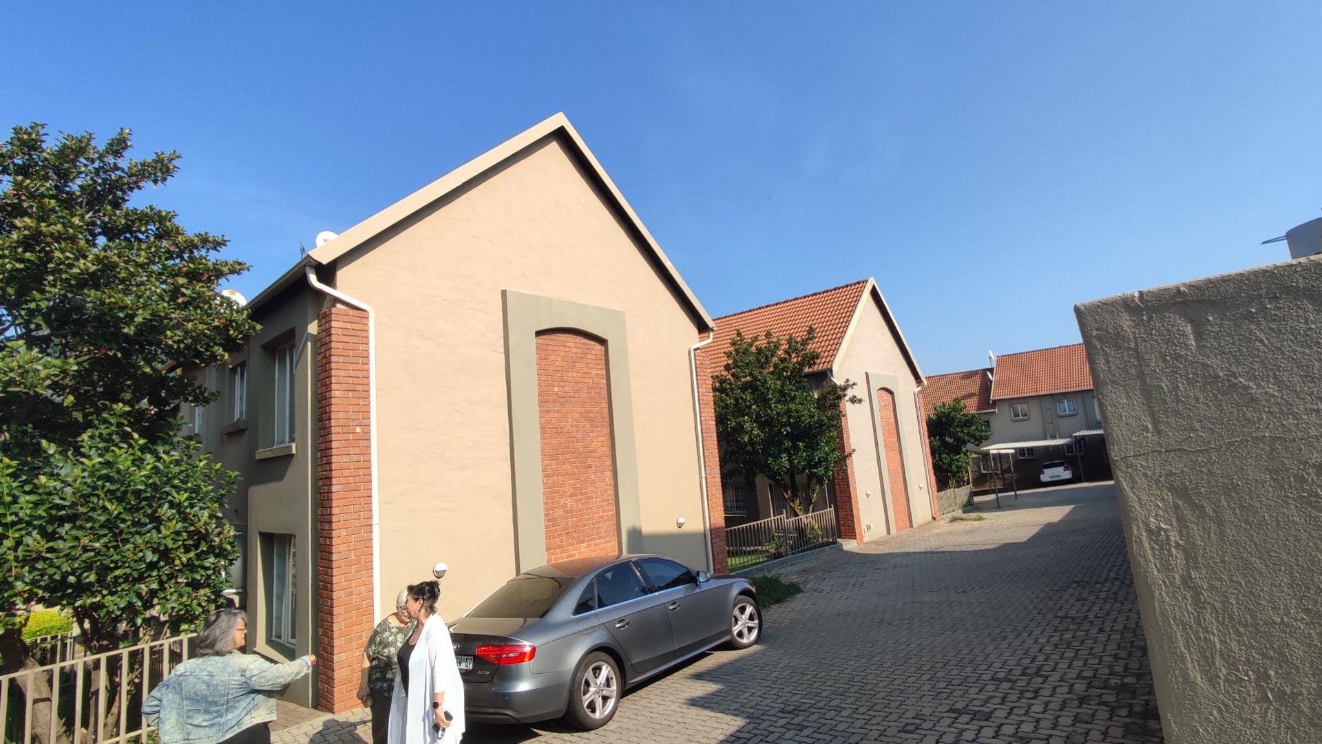  of property in Rietvalleirand