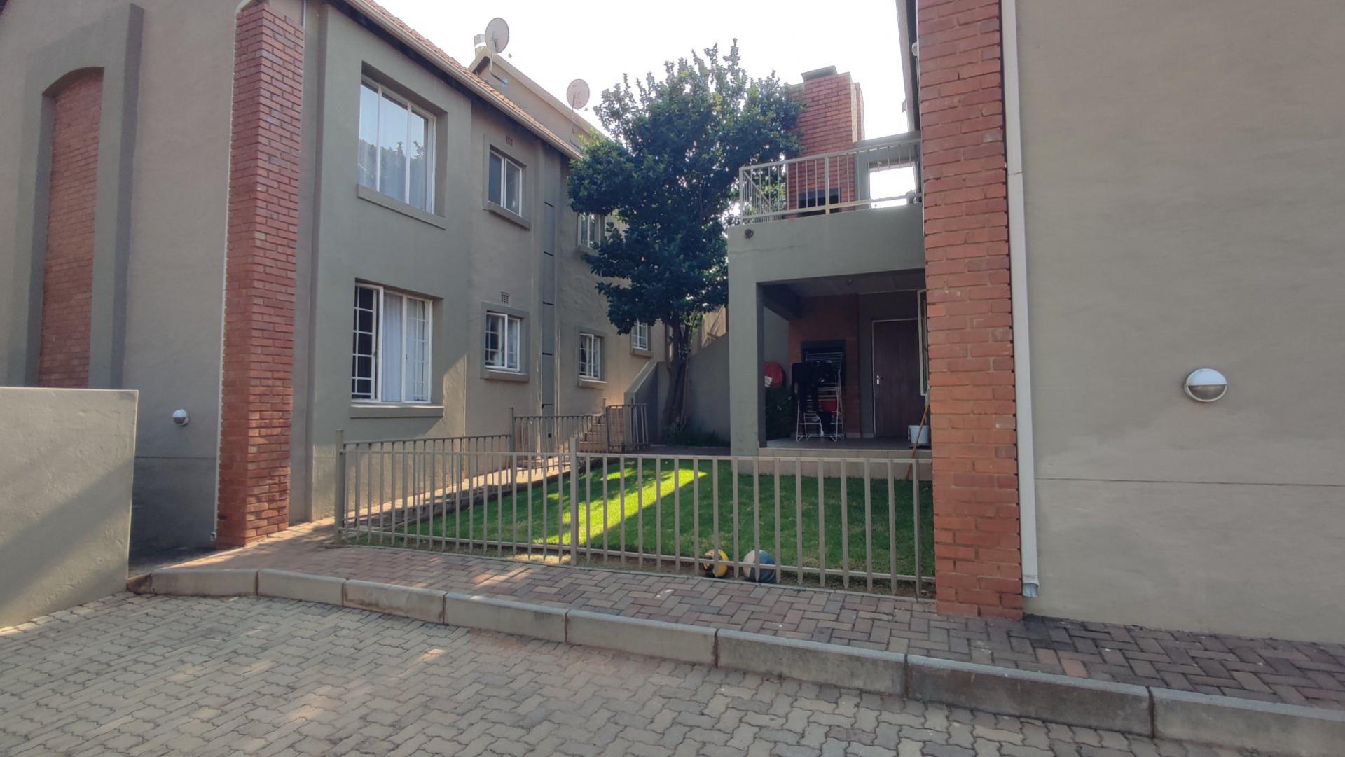  of property in Rietvalleirand