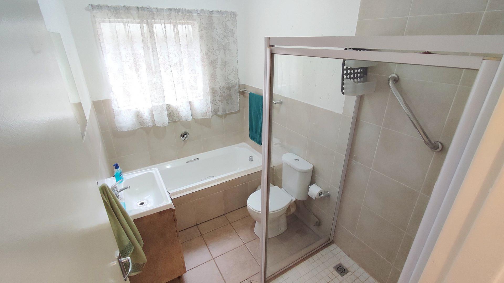  of property in Rietvalleirand