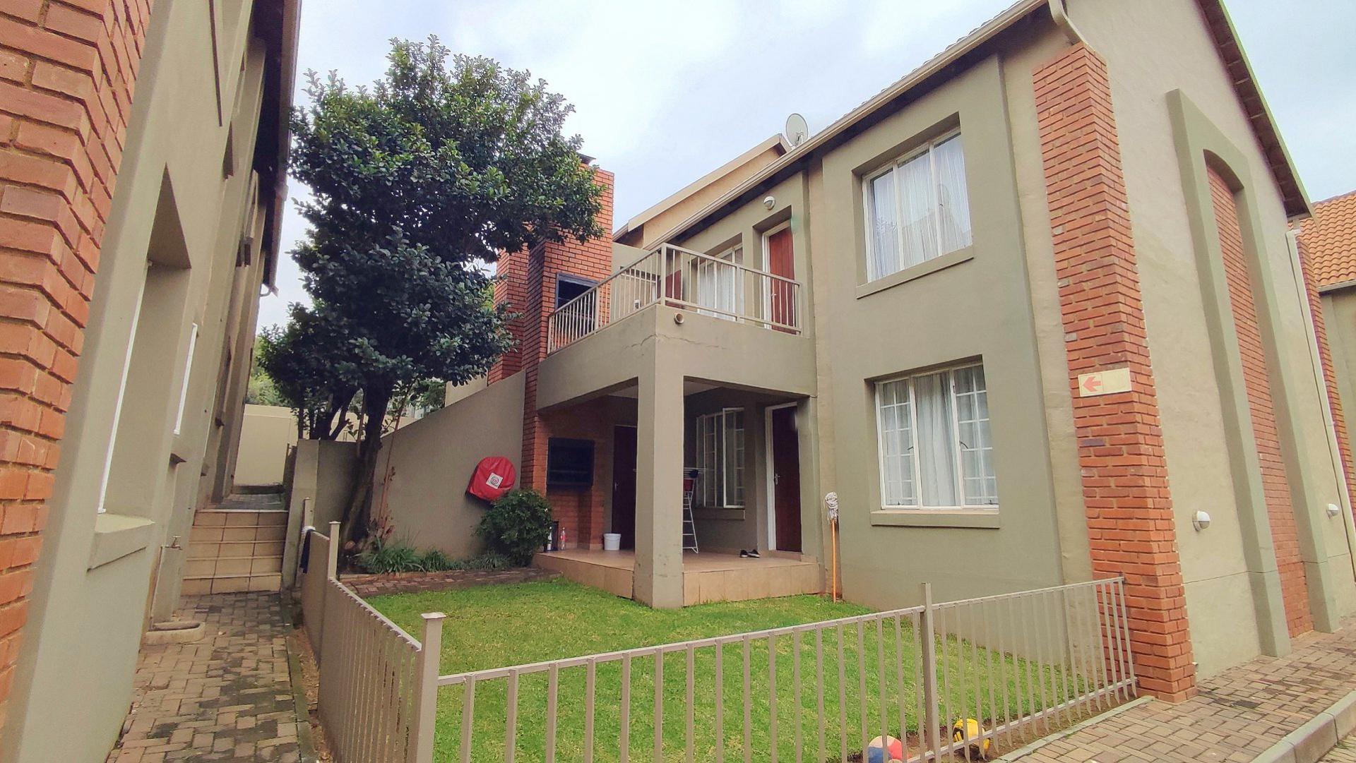  of property in Rietvalleirand