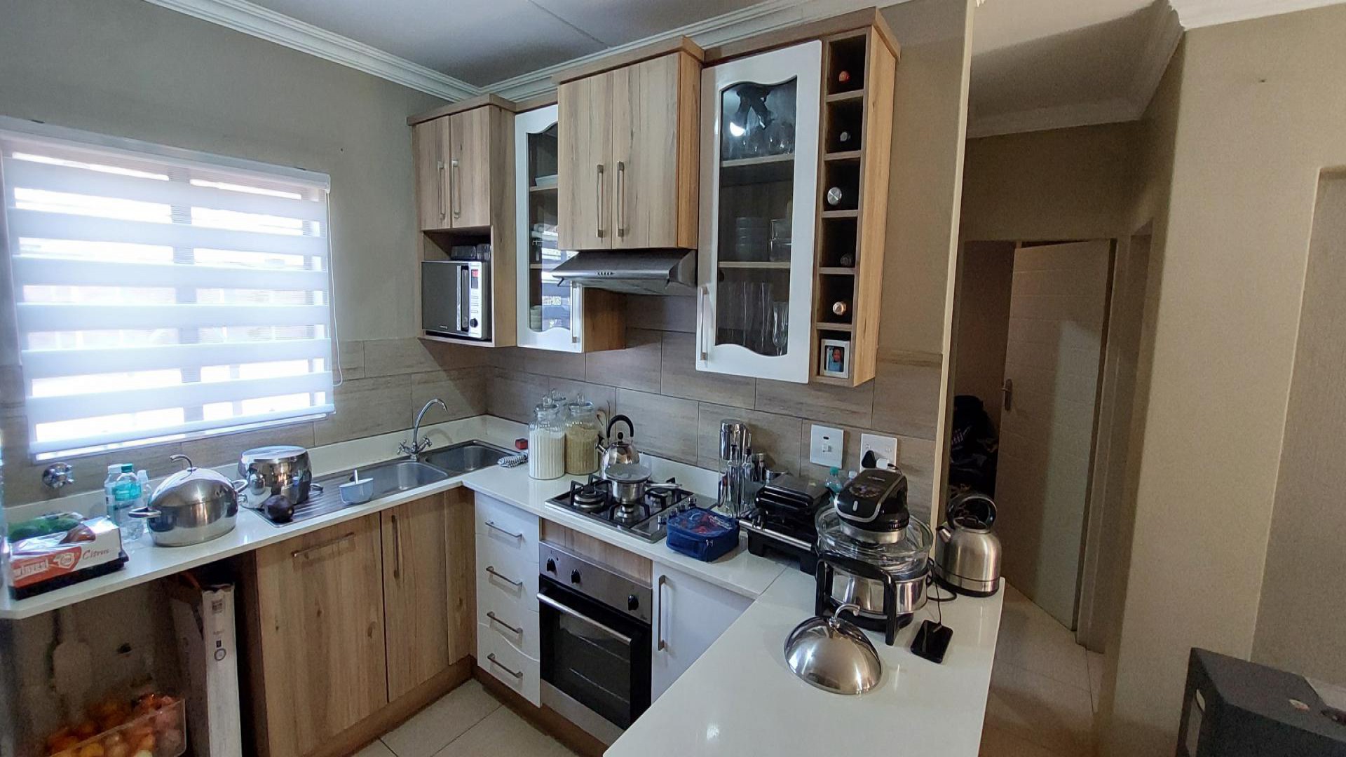 Kitchen of property in Andeon