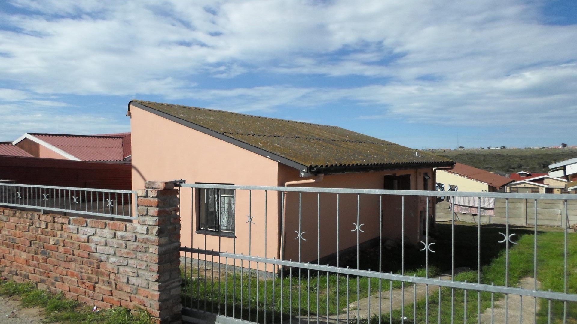 Front View of property in Bloemendal
