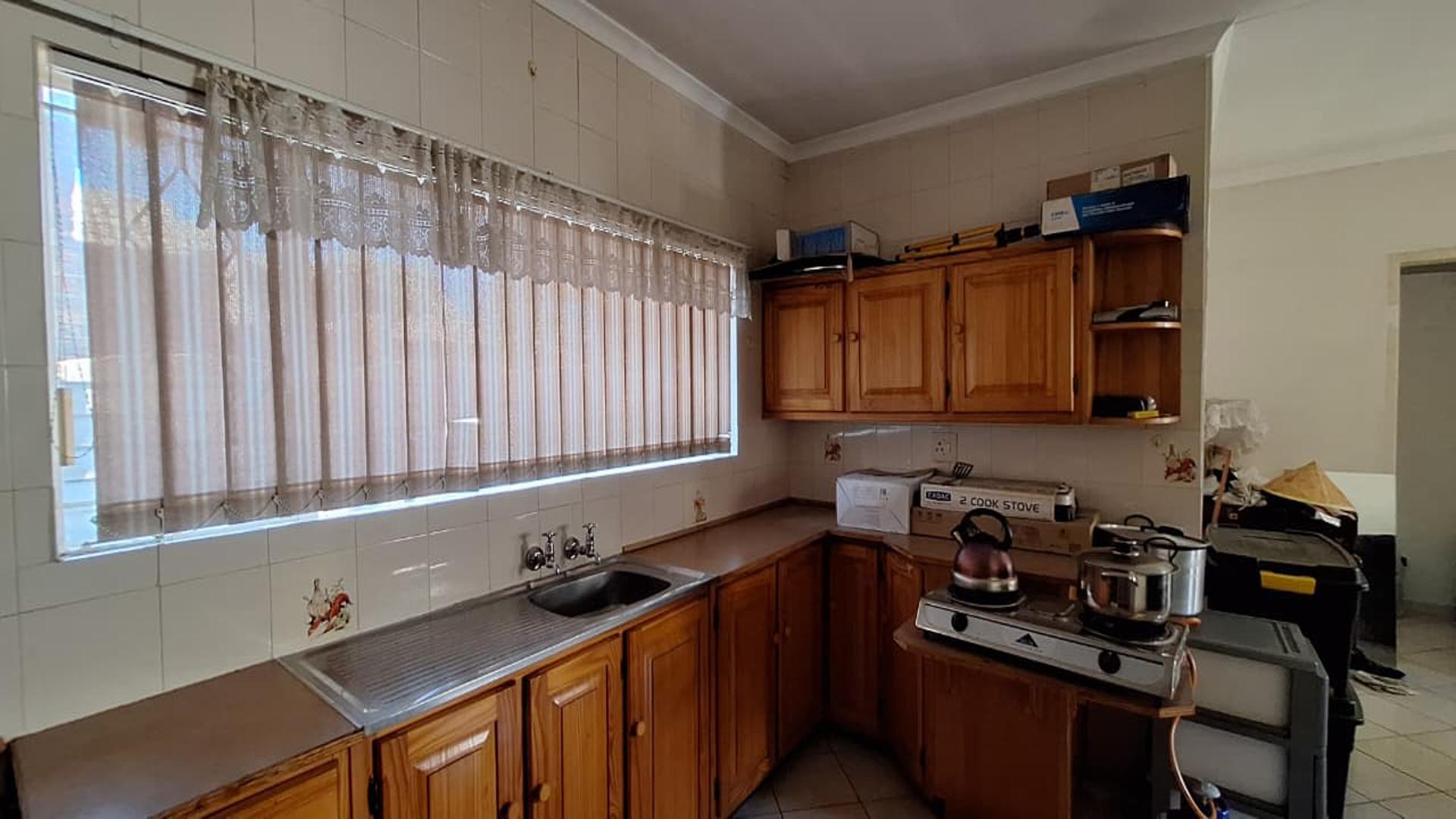 Kitchen - 27 square meters of property in Parkrand