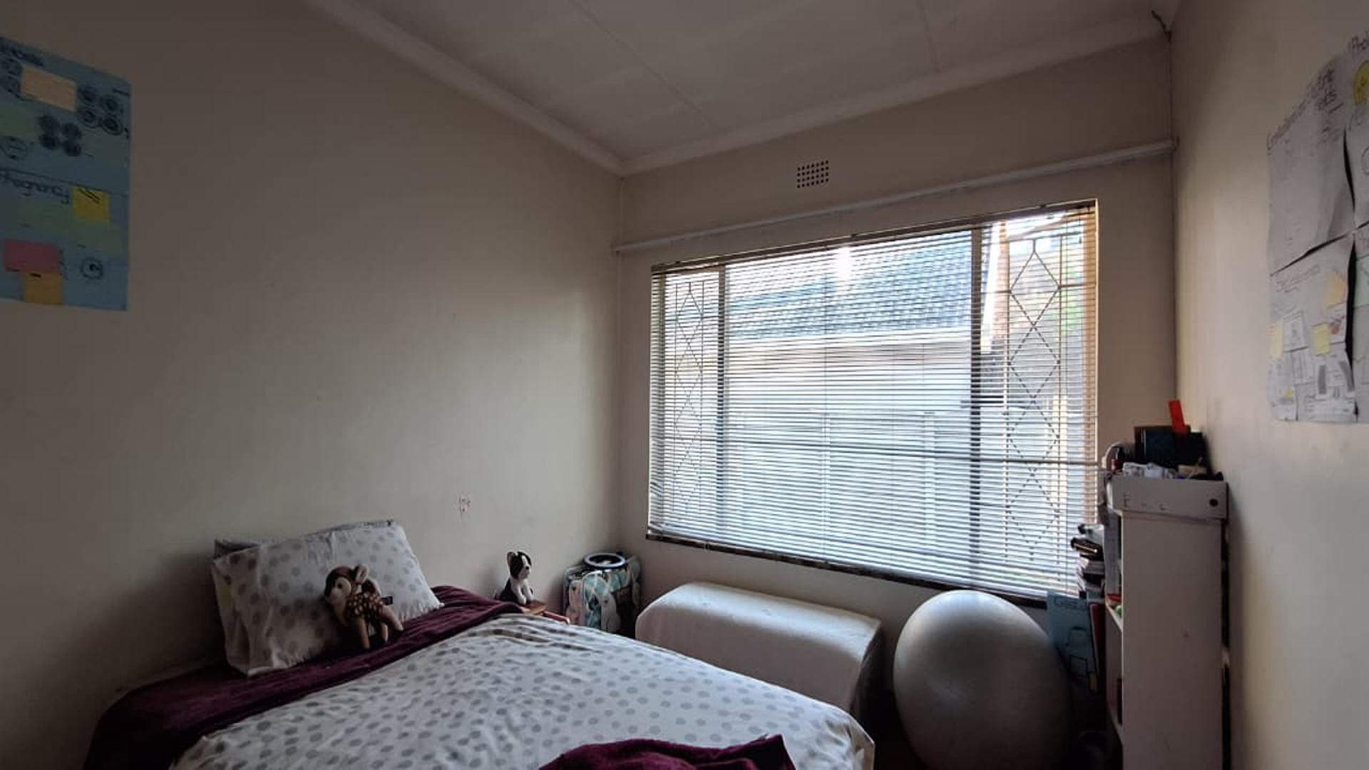 Bed Room 2 - 13 square meters of property in Parkrand