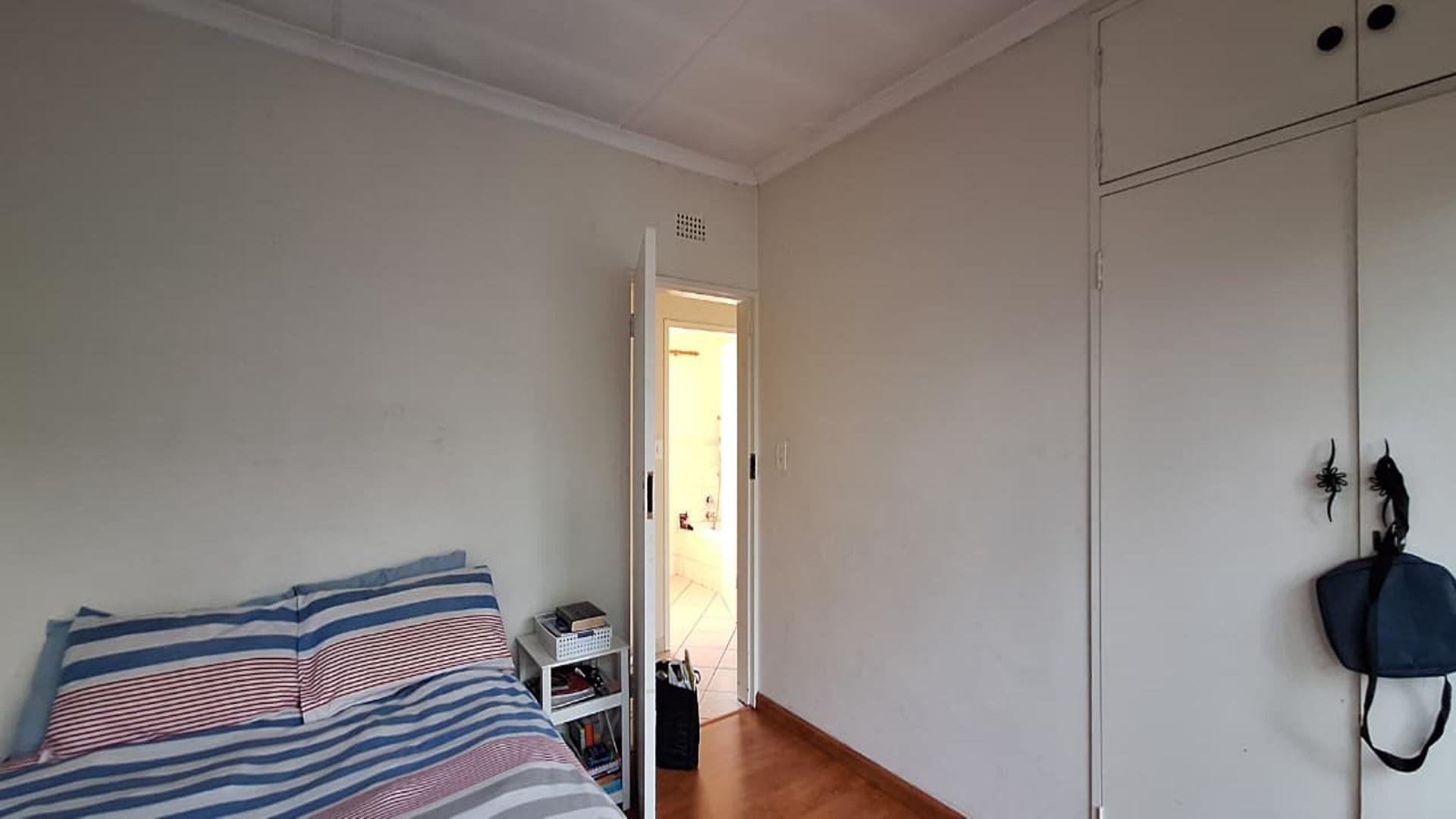 Bed Room 1 - 13 square meters of property in Parkrand