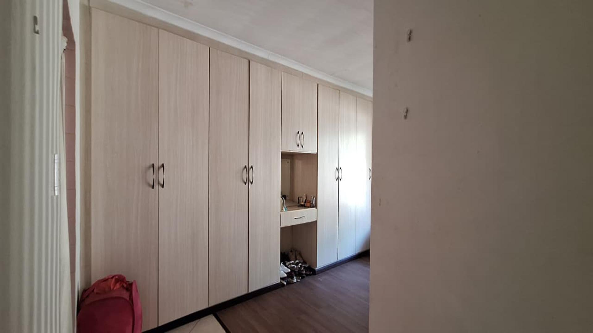 Spaces - 13 square meters of property in Parkrand