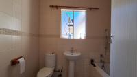 Bathroom 2 - 5 square meters of property in Parkrand