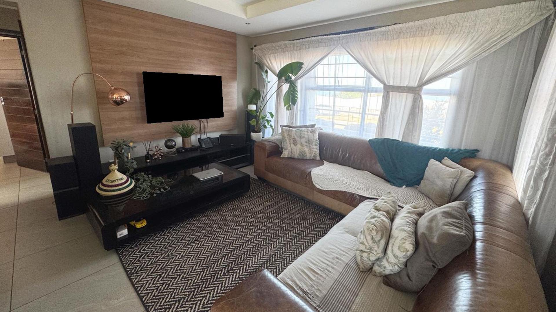 Lounges of property in Sunnyridge