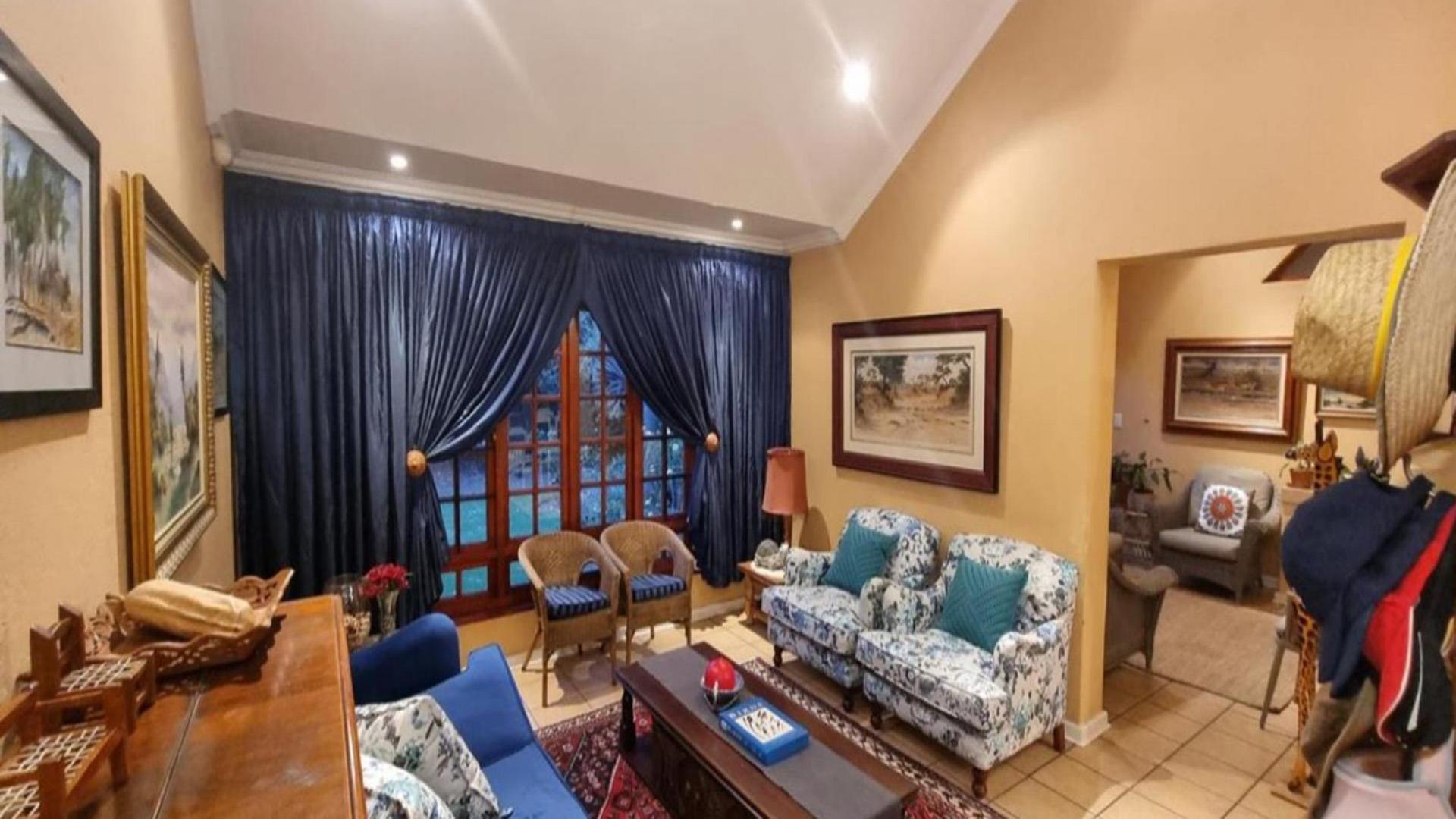Lounges of property in Secunda