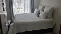 Bed Room 1 of property in Crystal Park