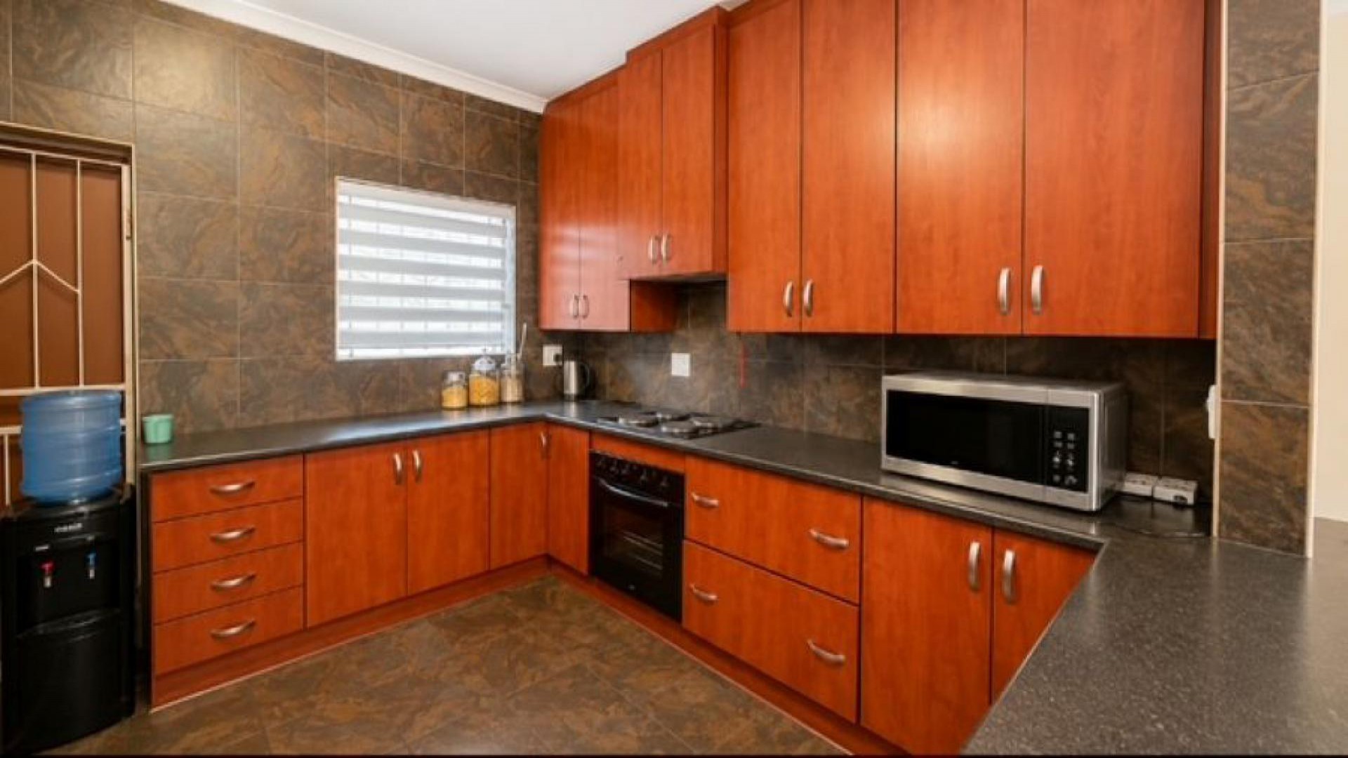 Kitchen of property in Universitas
