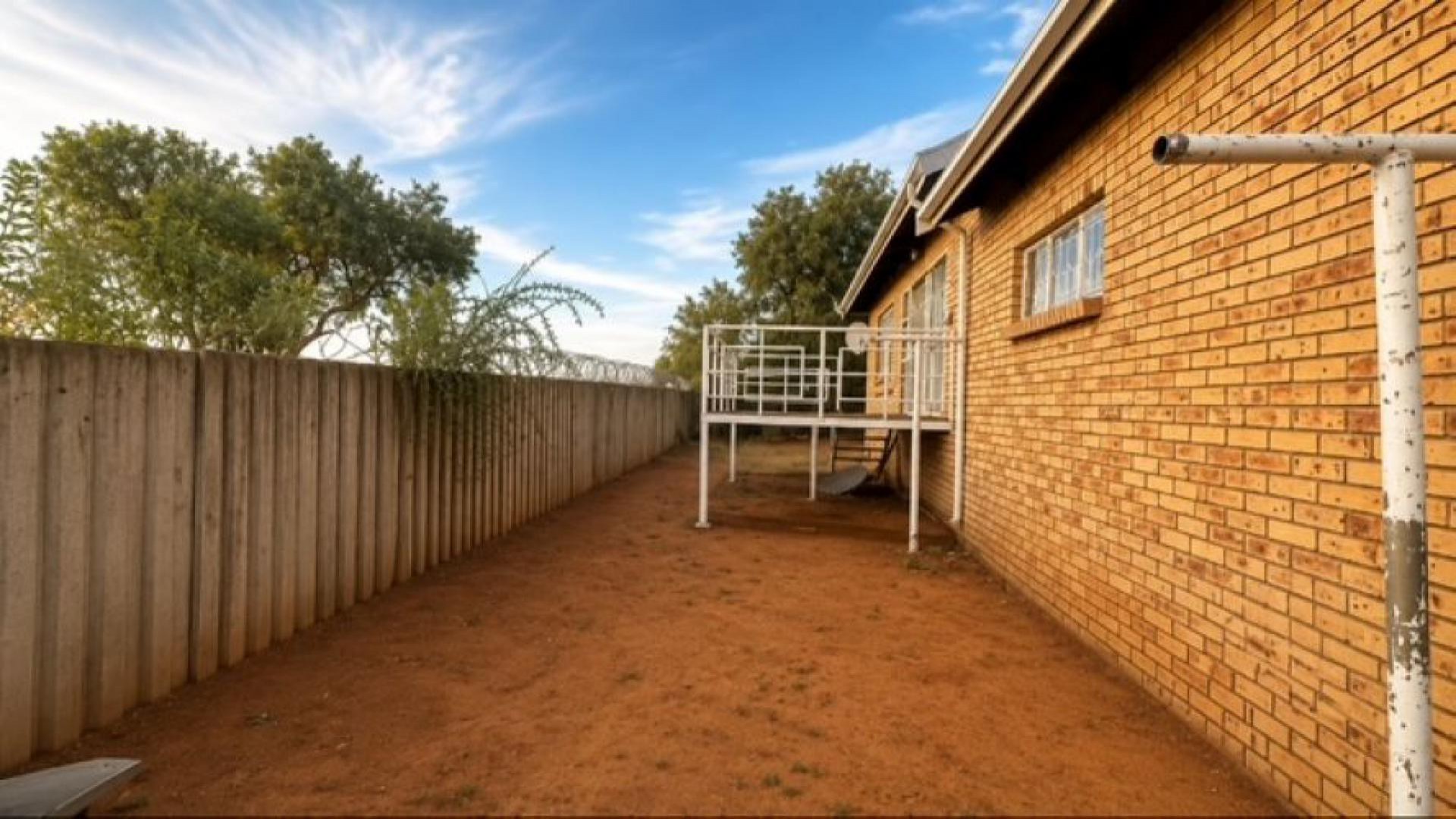 Backyard of property in Universitas