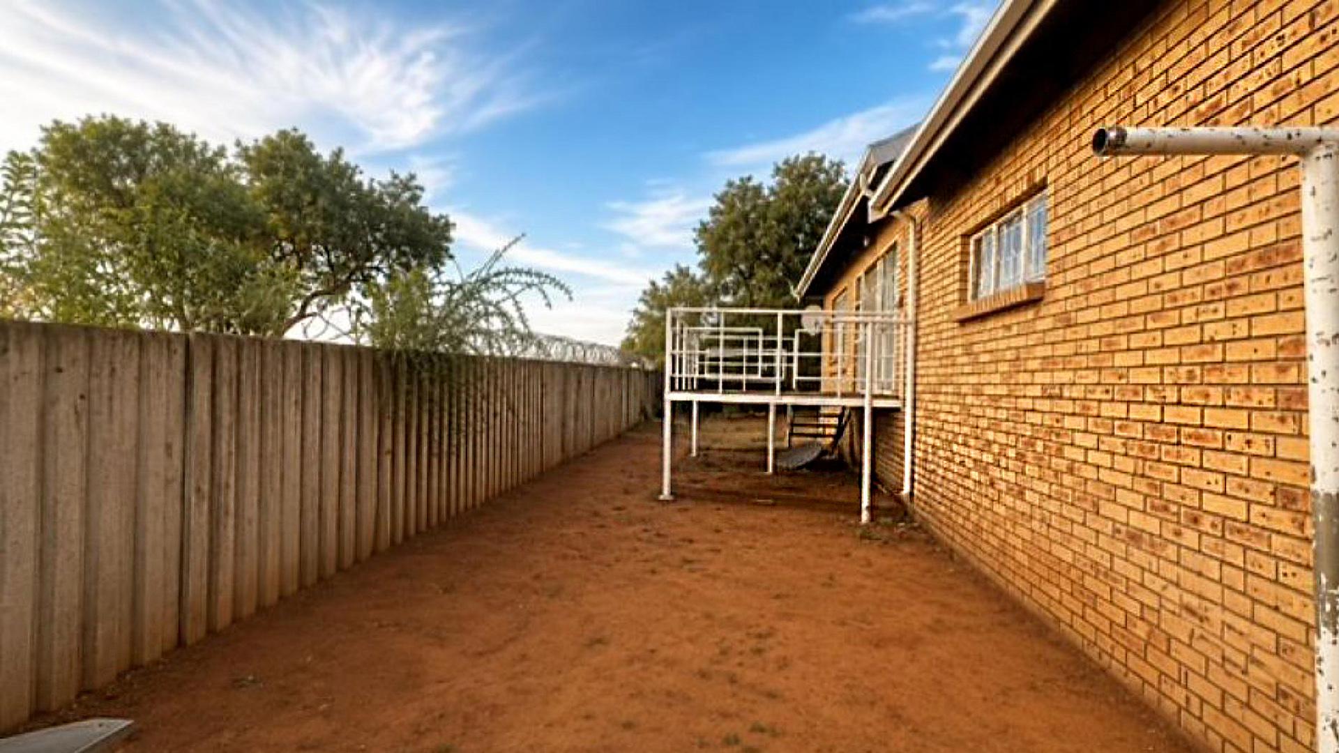 Backyard of property in Universitas