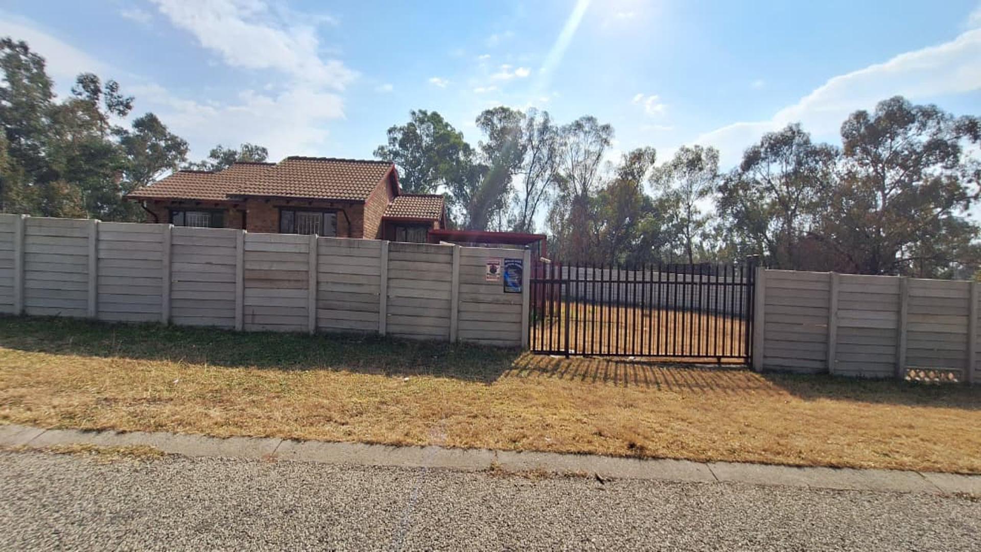 Front View of property in Brakpan
