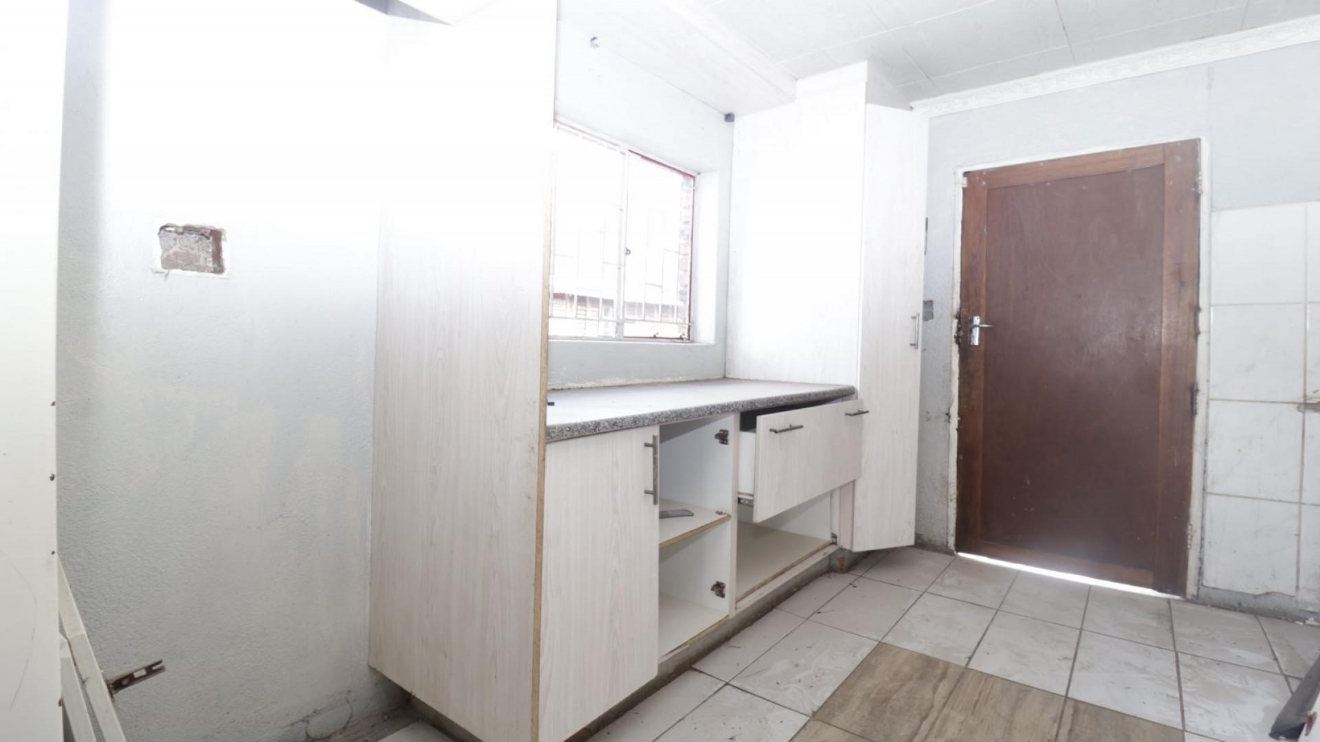 Kitchen of property in Brakpan