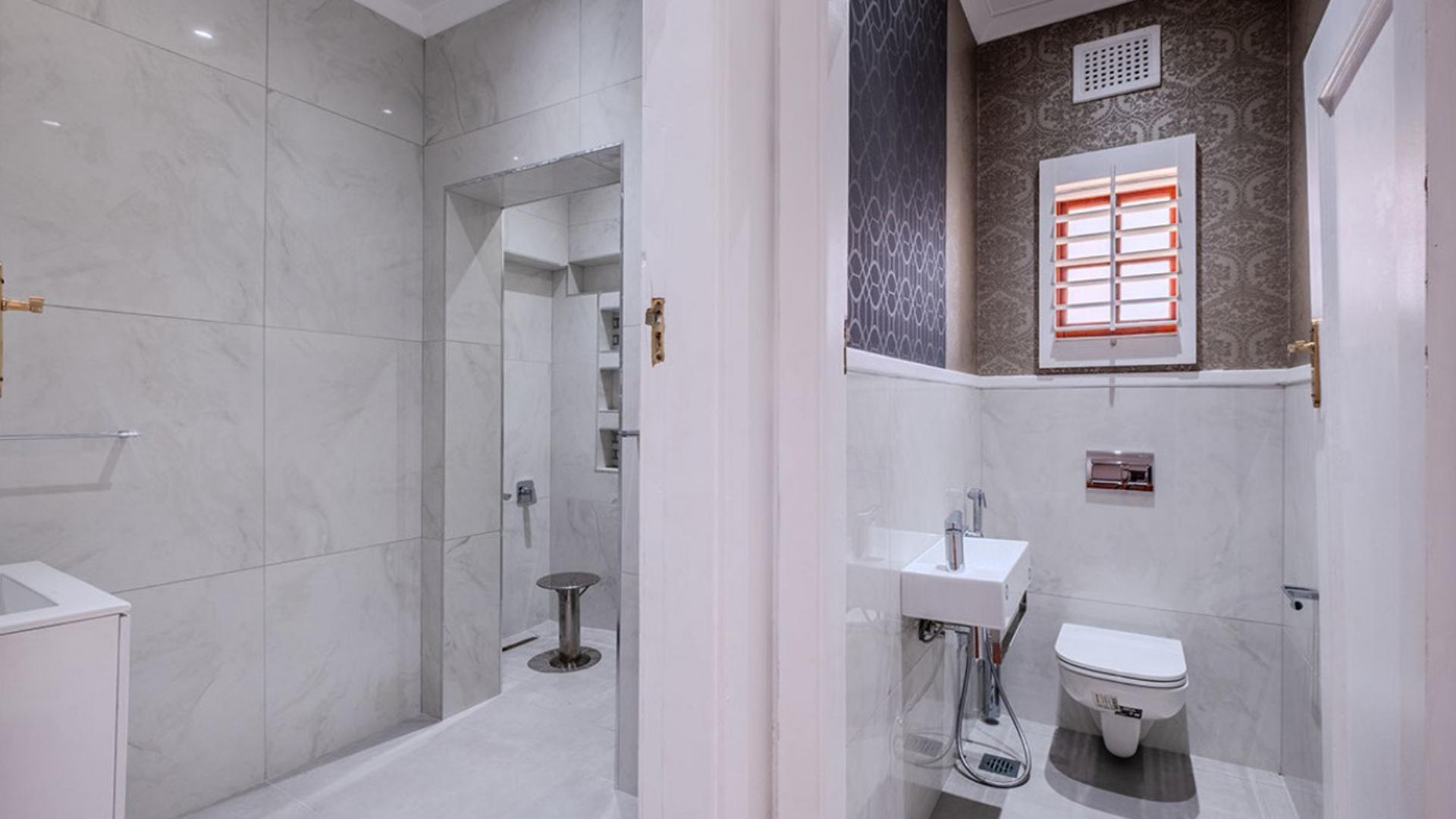 Bathroom 1 of property in Durban North 