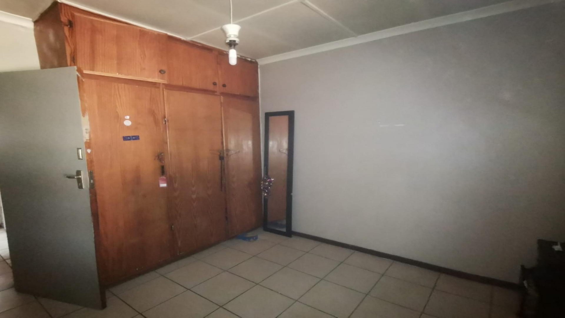 Bed Room 1 of property in Sasolburg