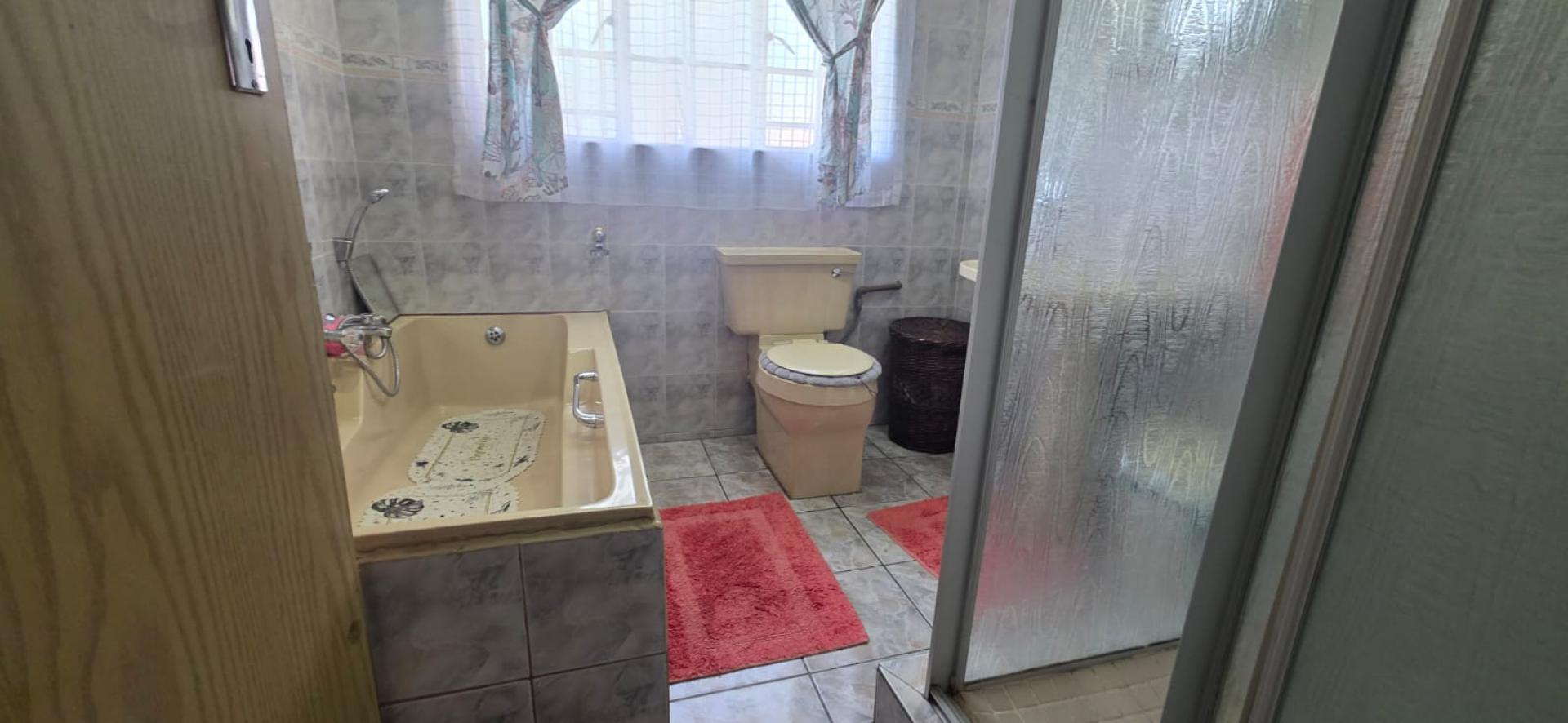  of property in Benoni AH