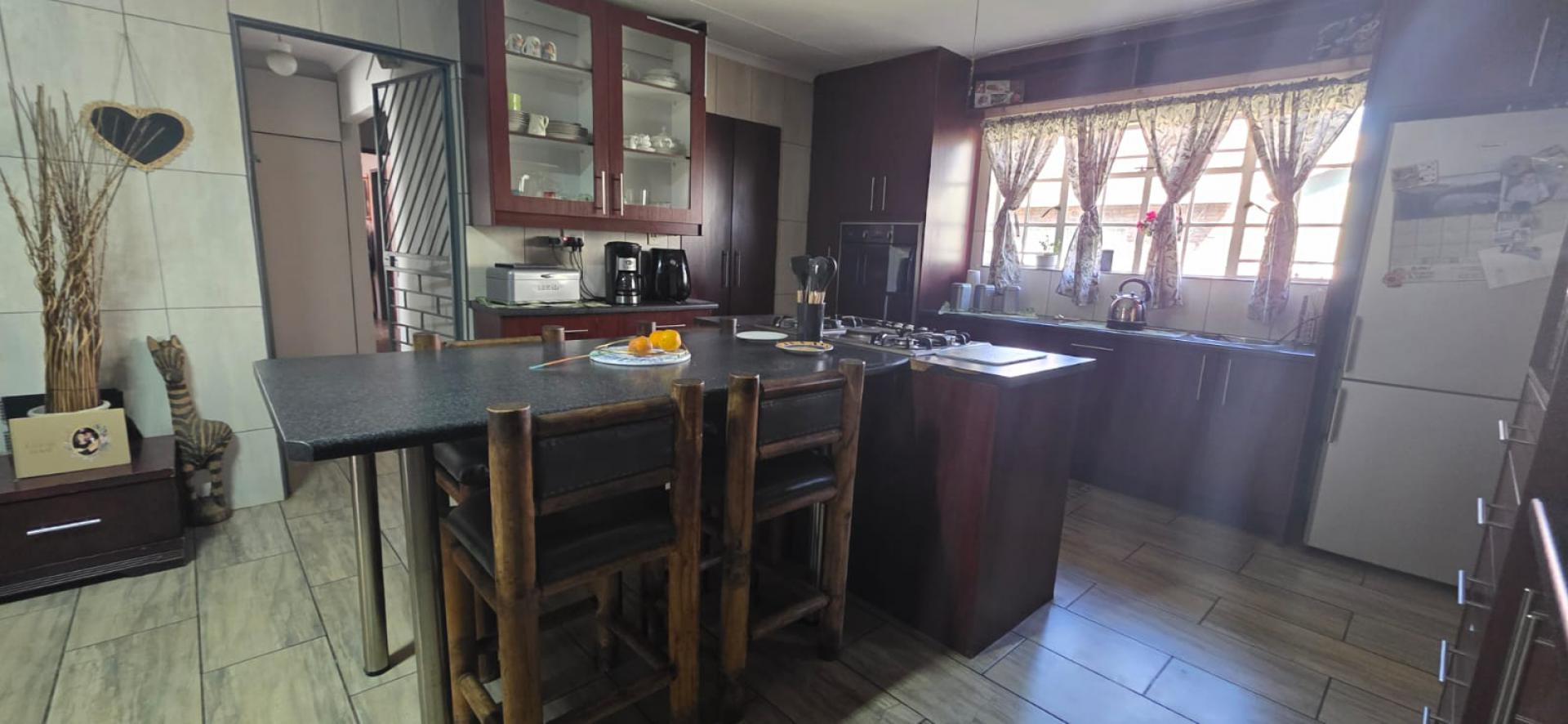  of property in Benoni AH