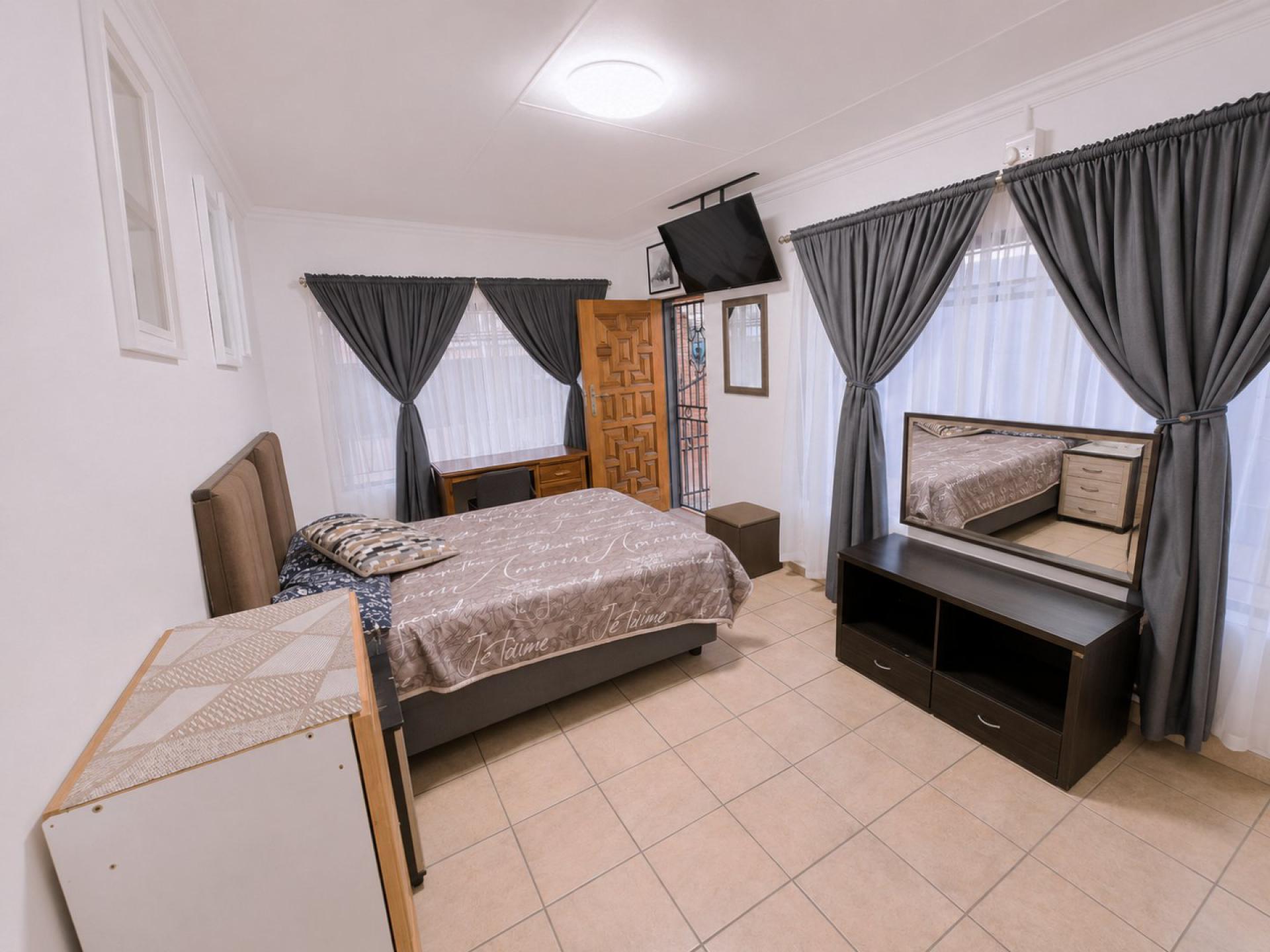  of property in Sinoville