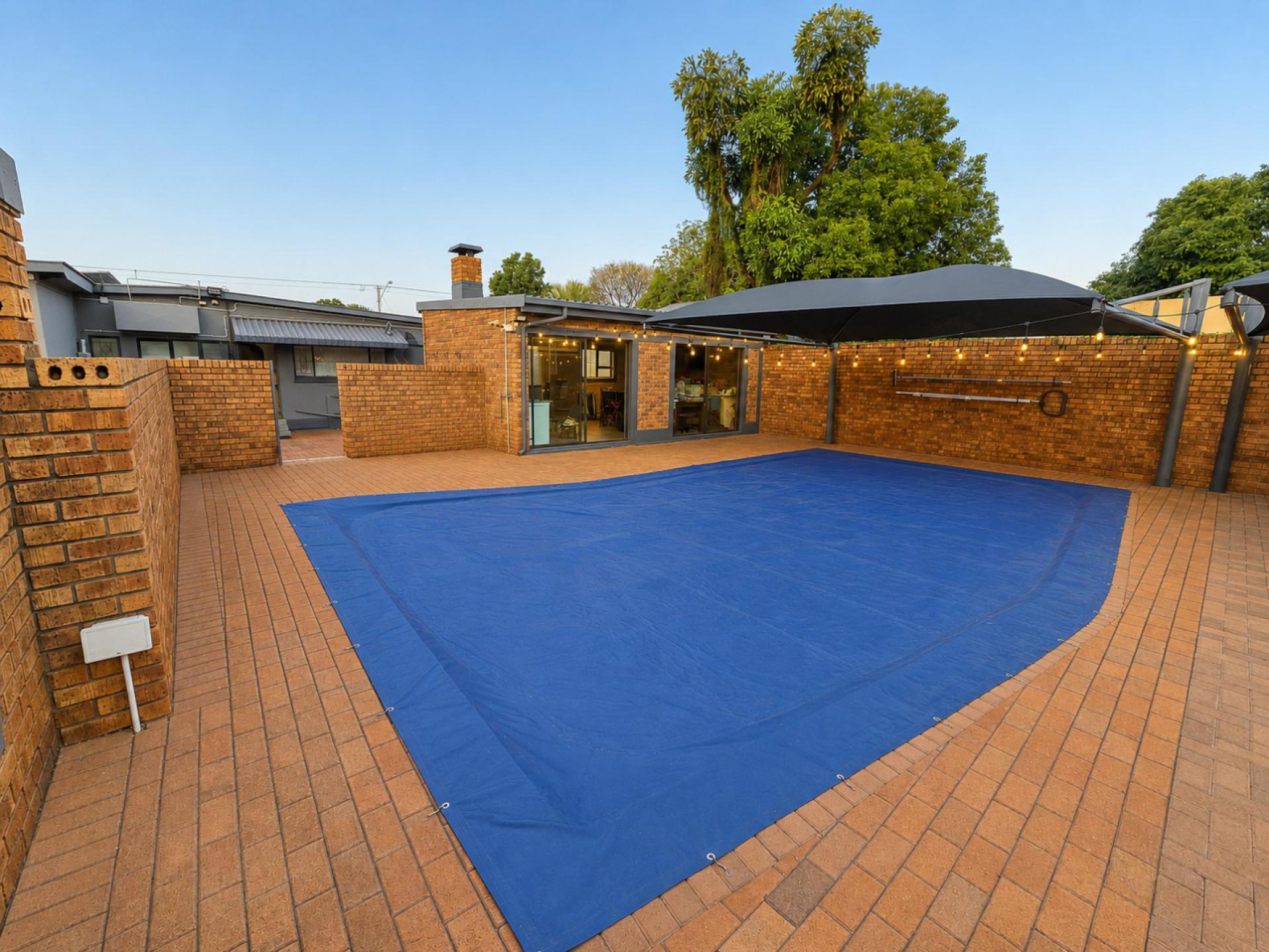  of property in Sinoville
