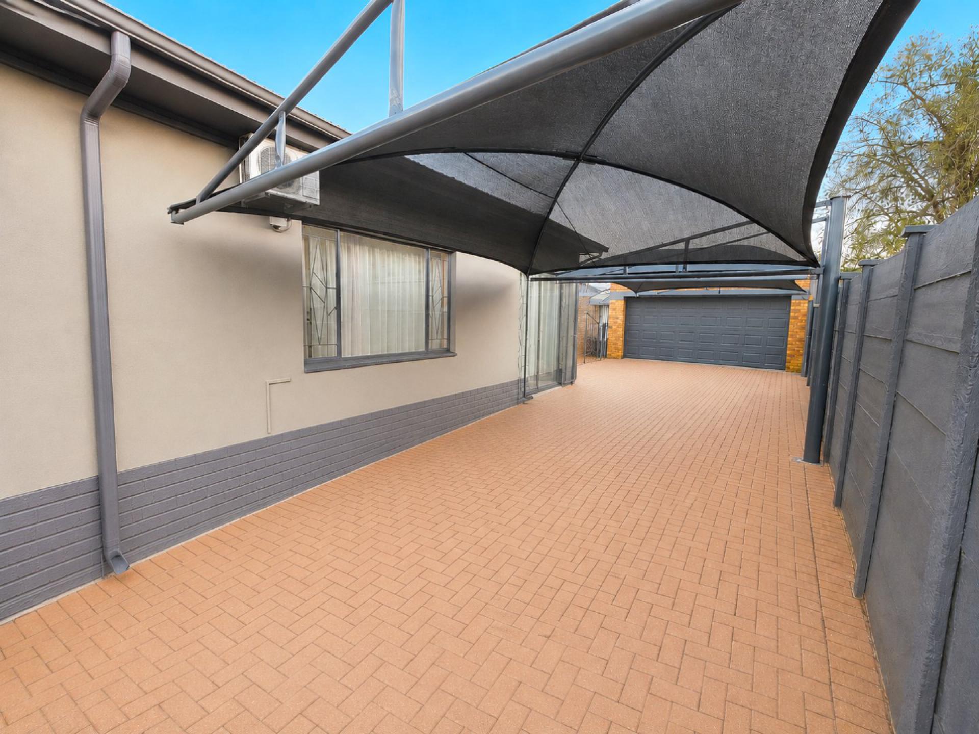  of property in Sinoville