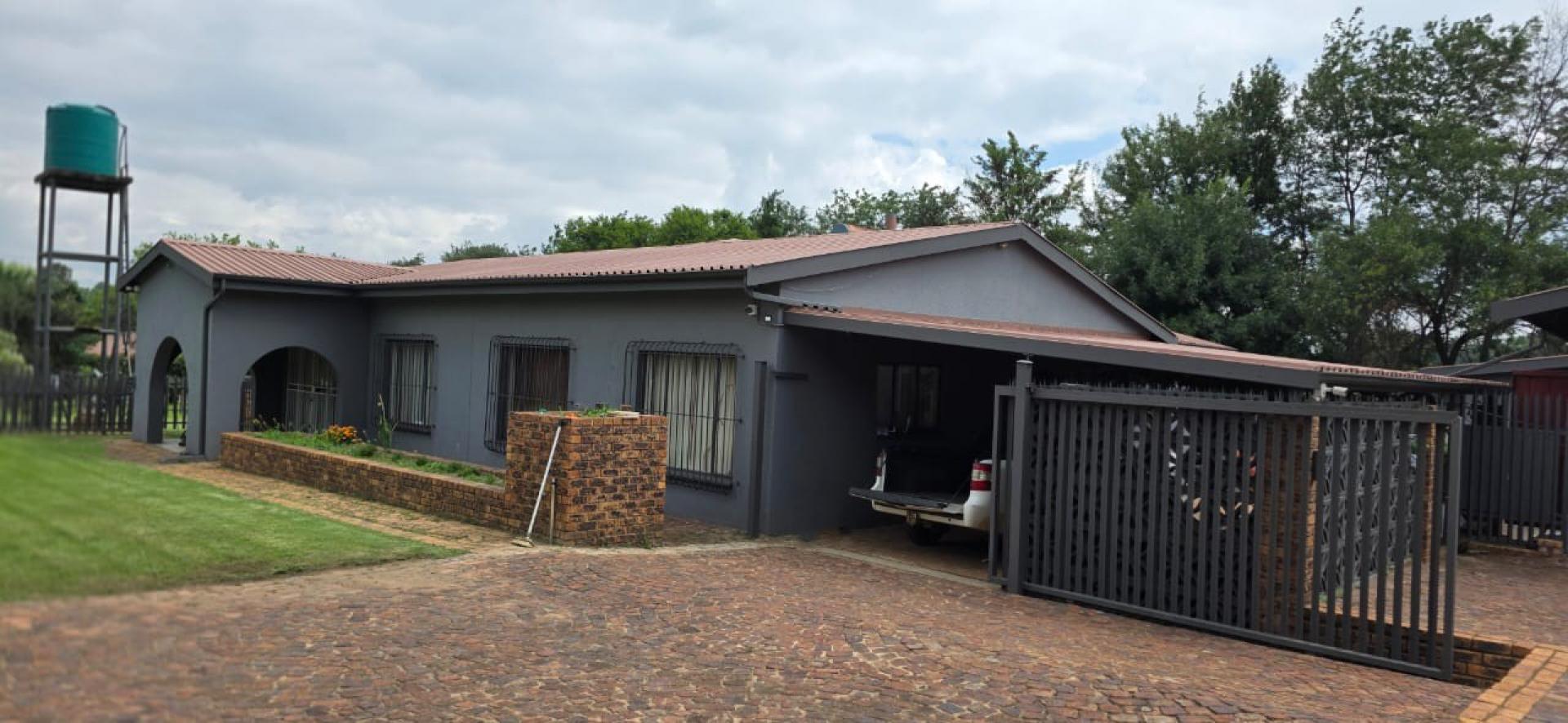  of property in Benoni AH